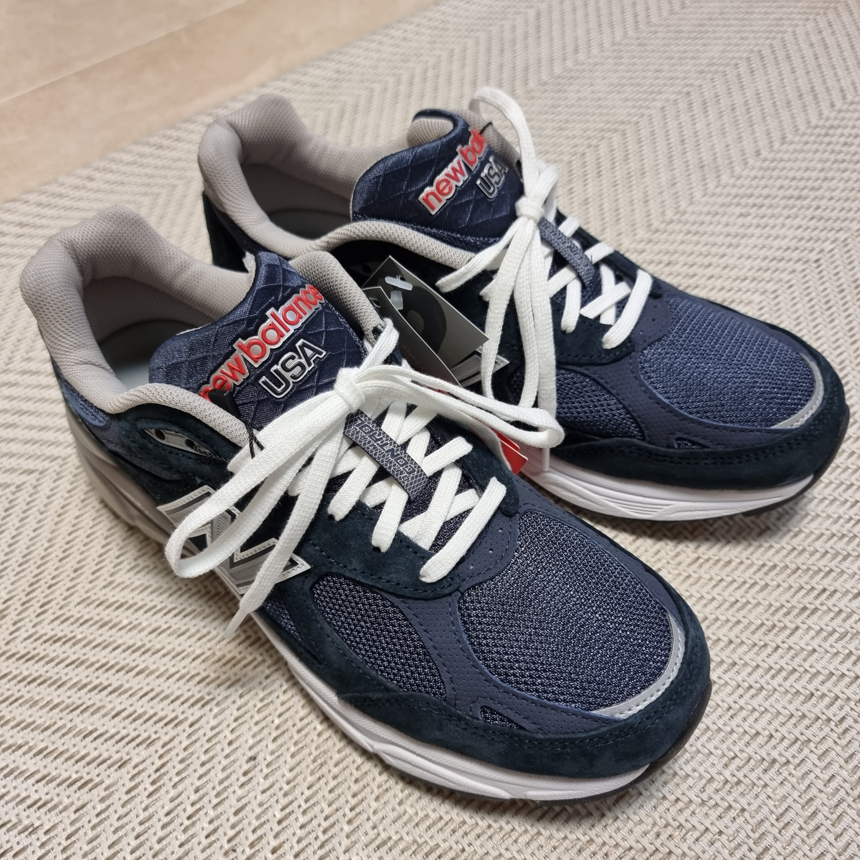 New Balance 990v3 Made in USA Navy - D Standard 착용 스타일 - 2