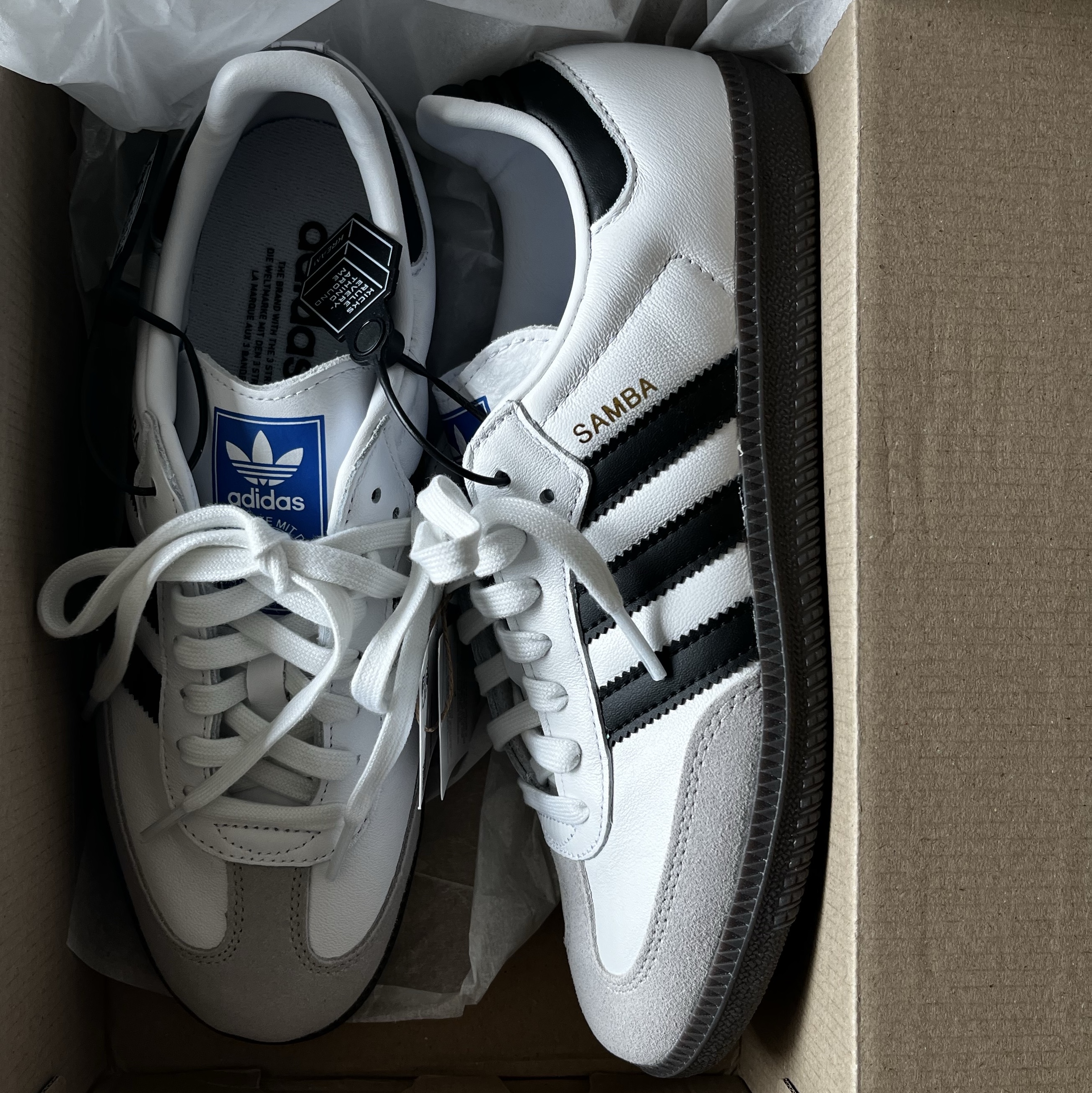 Adidas Samba OG Cloud White 착용 스타일
