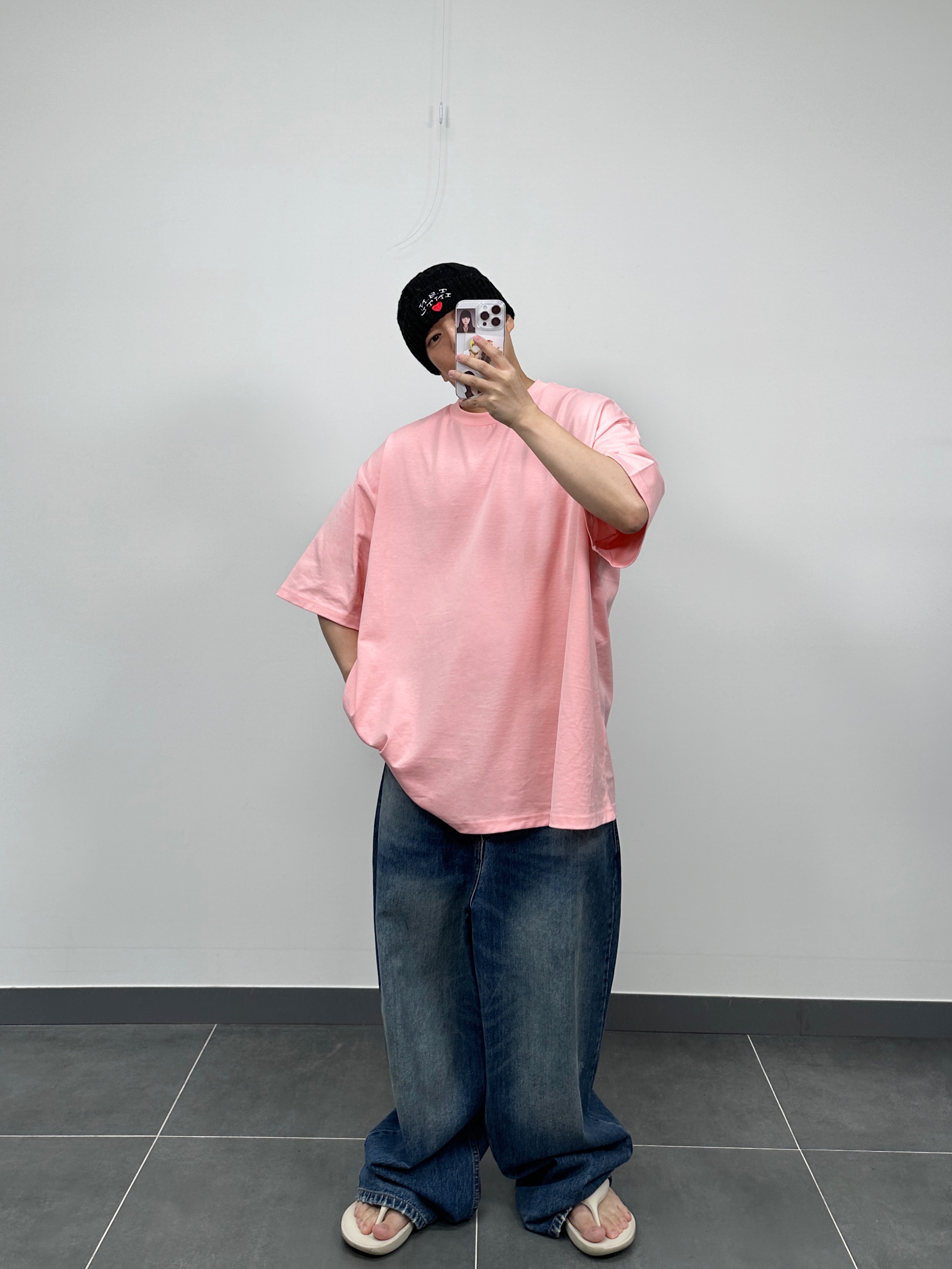 New Balance x Taw&Toe Flip Flop Ivory 착용 스타일