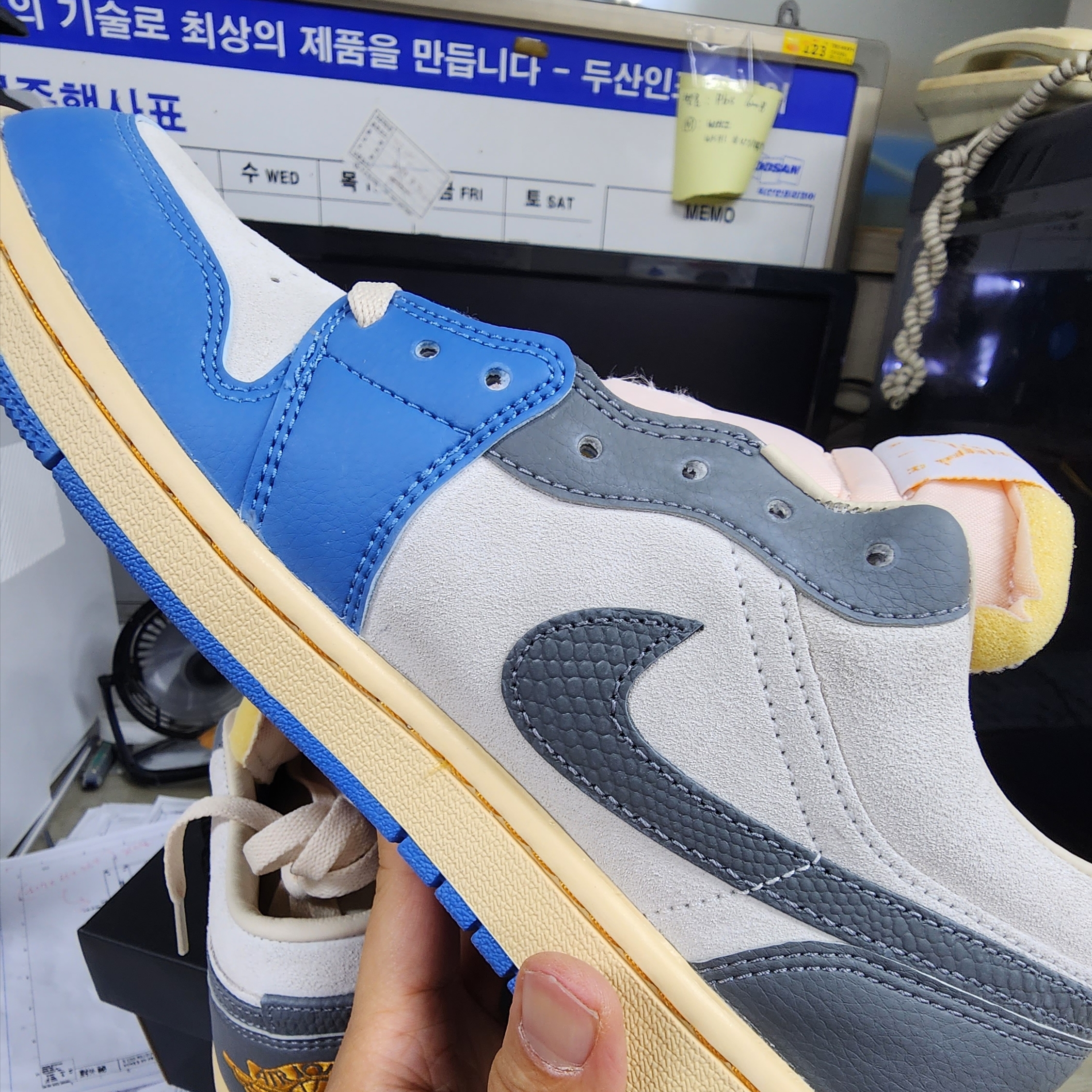 Jordan 1 Low SE Tokyo 96 착용 스타일