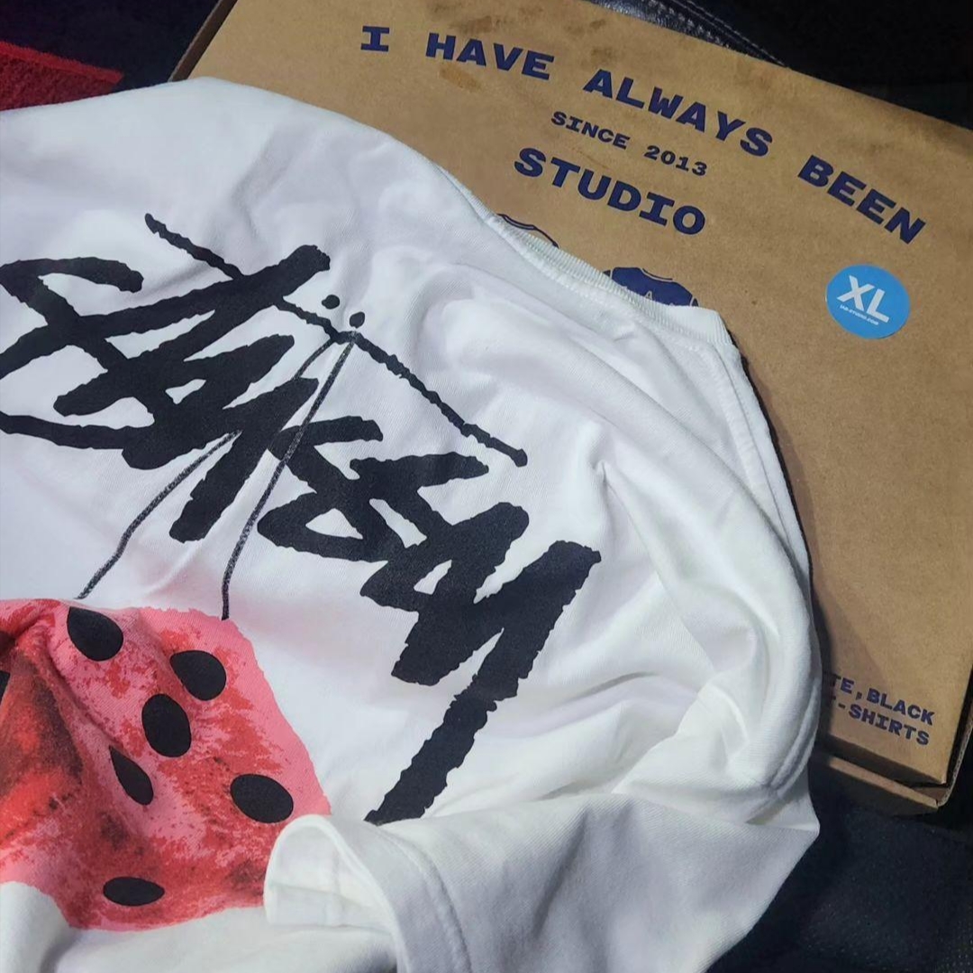 Stussy Fuzzy Dice T-Shirt White, IAB Studio 10th Anniversary T-Shirts Pack White & Black (2 Pack) 착용 스타일