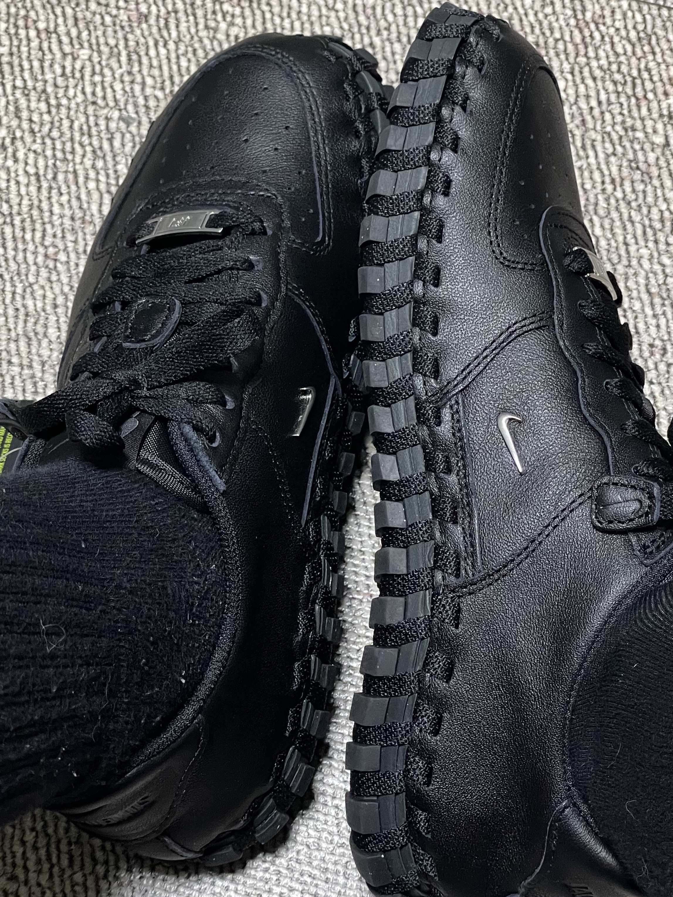 Nike x Jacquemus J Force 1 Low LX SP Black, Nike x Jacquemus J Force 1 Low LX SP White 착용 스타일 - 4