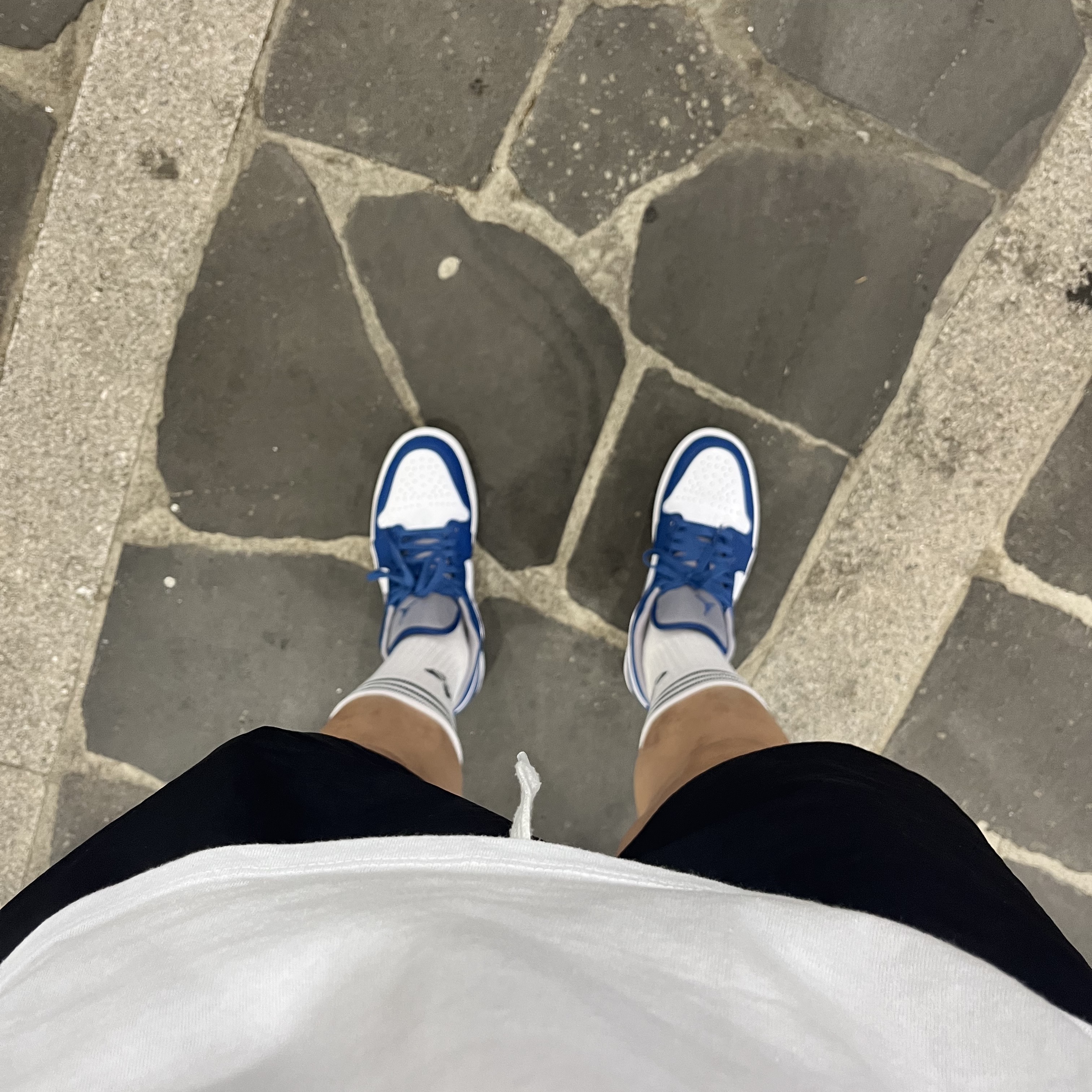 Jordan 1 Low True Blue Cement Grey 착용 스타일