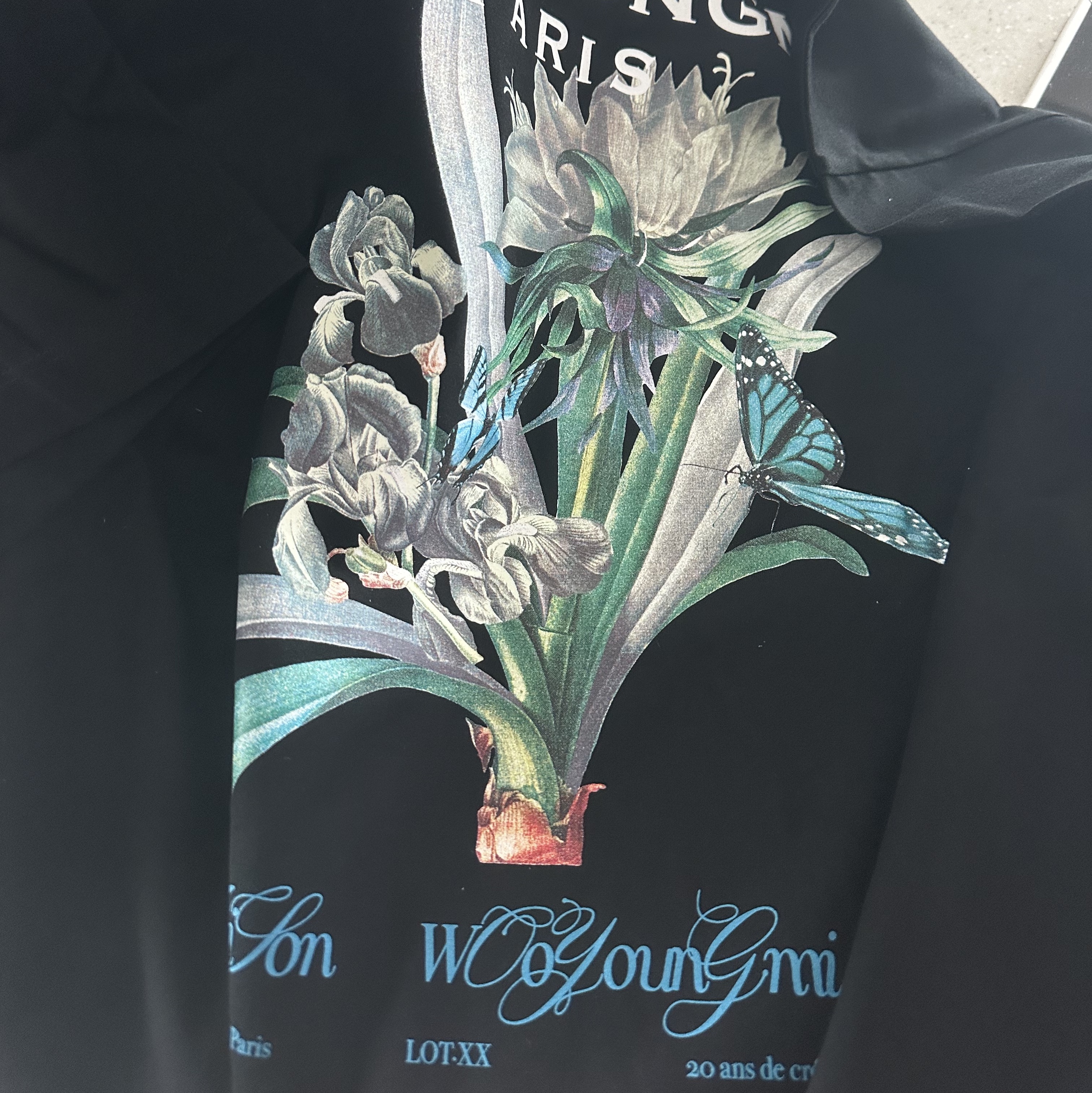 Wooyoungmi Flower Print Back Logo T-Shirt Black - 23SS 착용 스타일