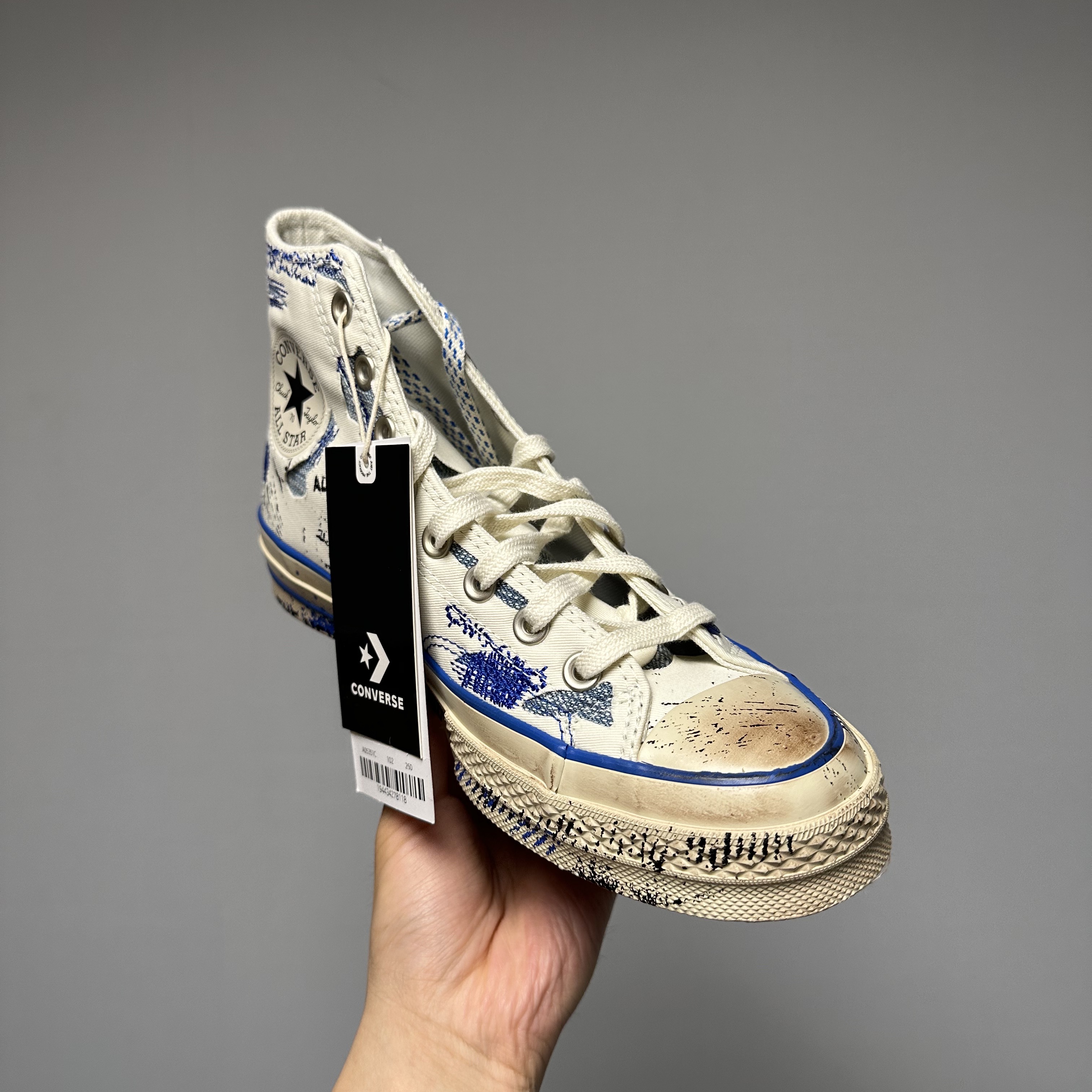 Converse x Ader Error Chuck 70 High White 착용 스타일 - 2