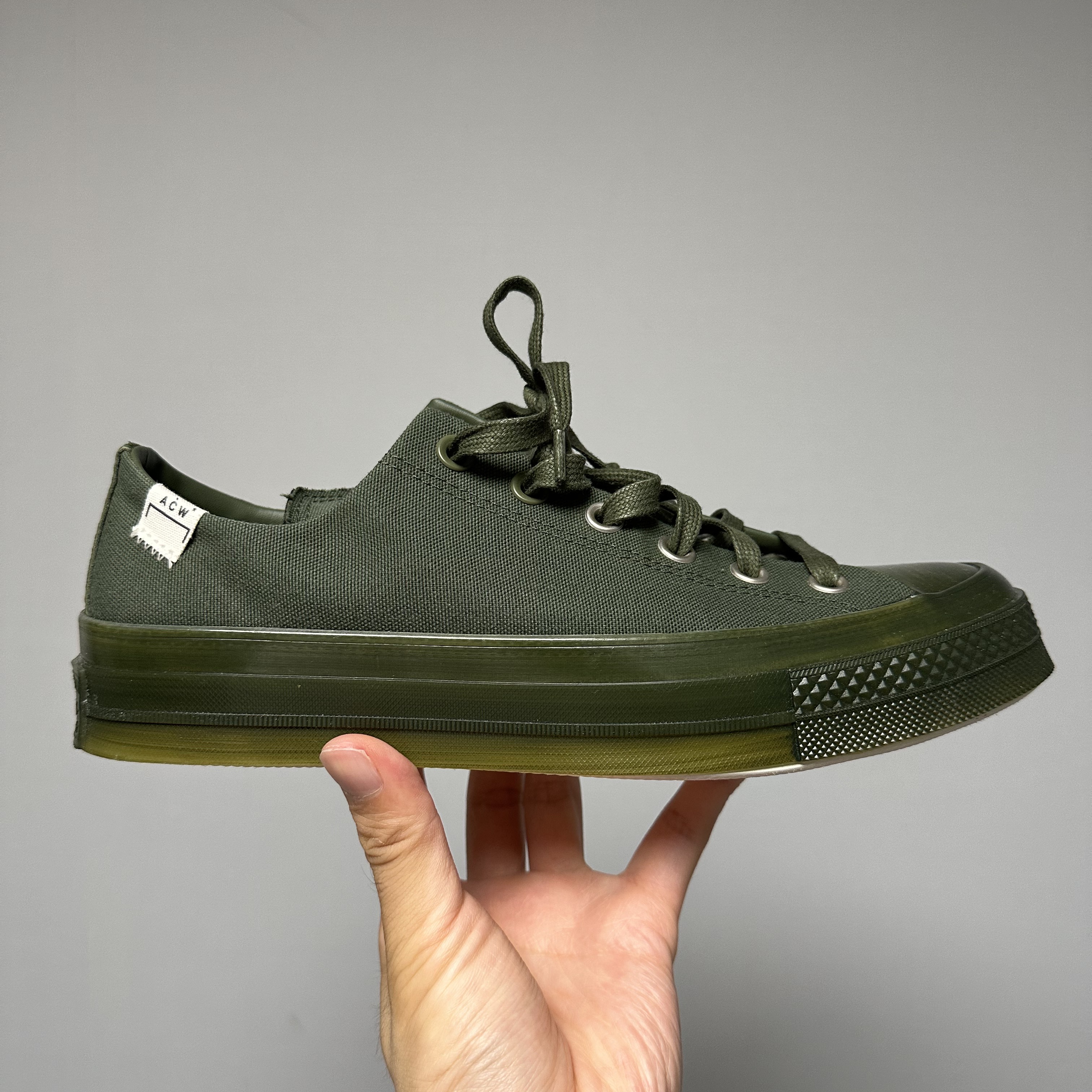 Converse x A-Cold-Wall Chuck 70 Ox Green 착용 스타일 - 1