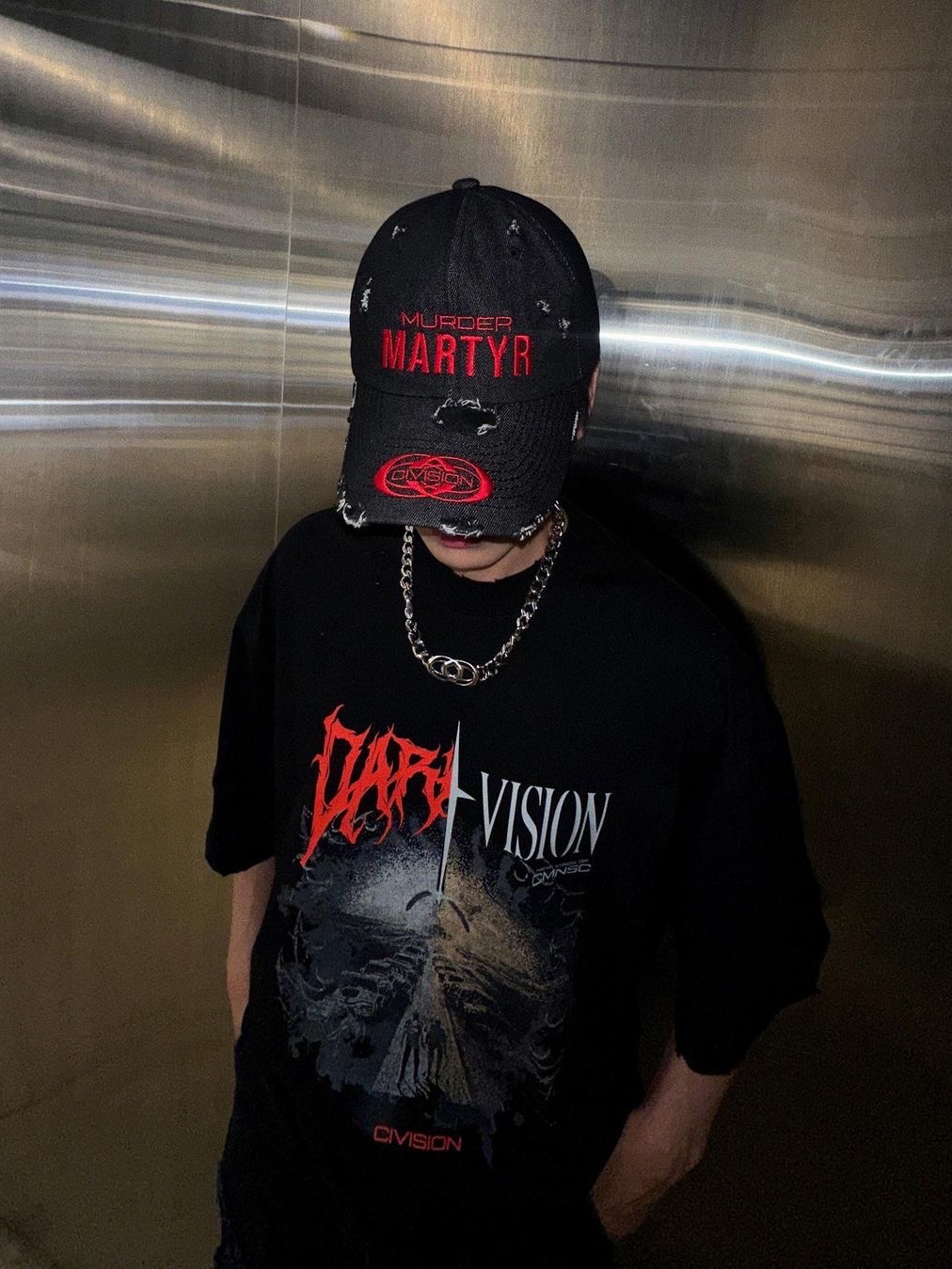 Civision by CSC Dark Vision Distressed T-Shirt Black 착용 스타일 - 1