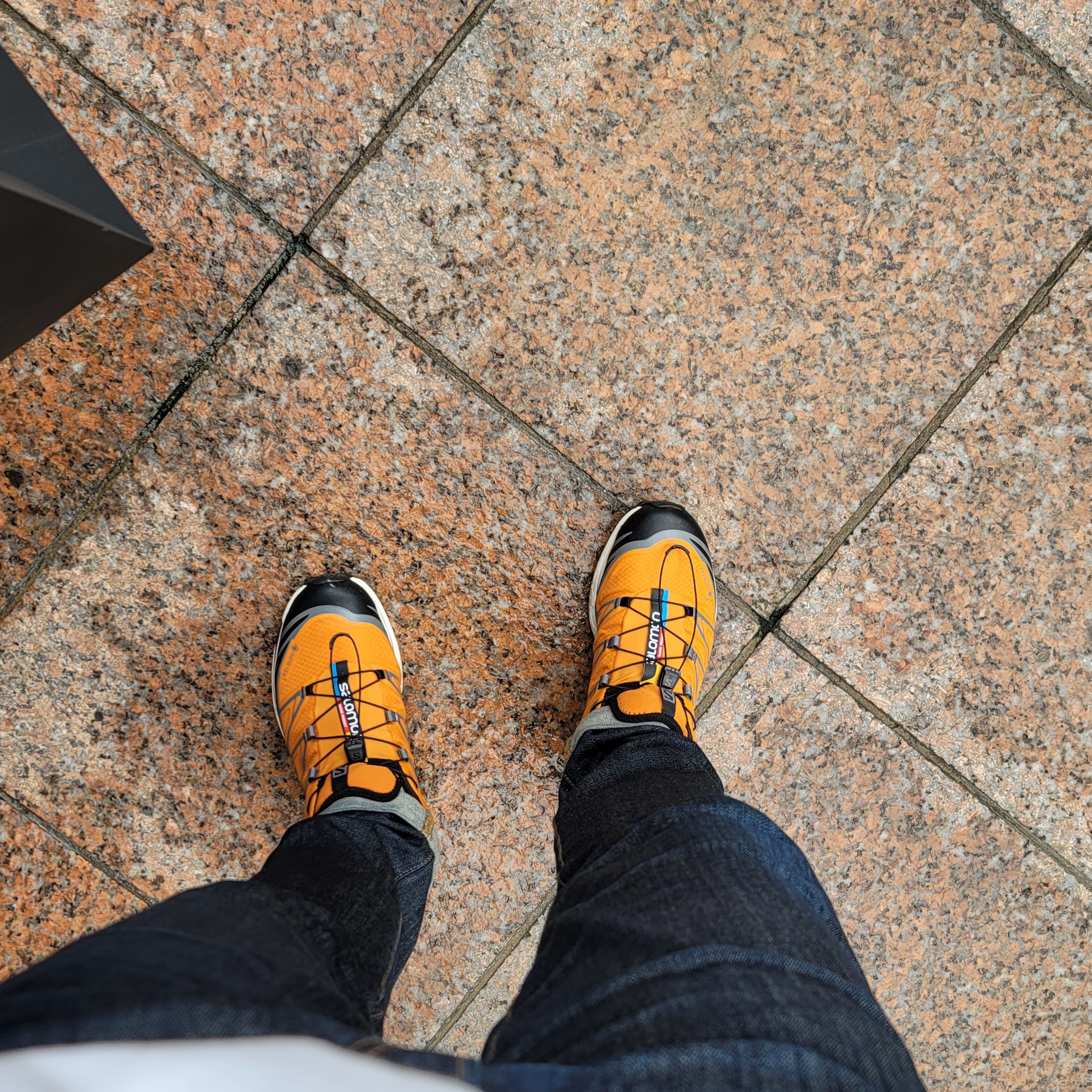 Salomon XT-6 Gore-Tex Utility Marmalade 착용 스타일 - 1
