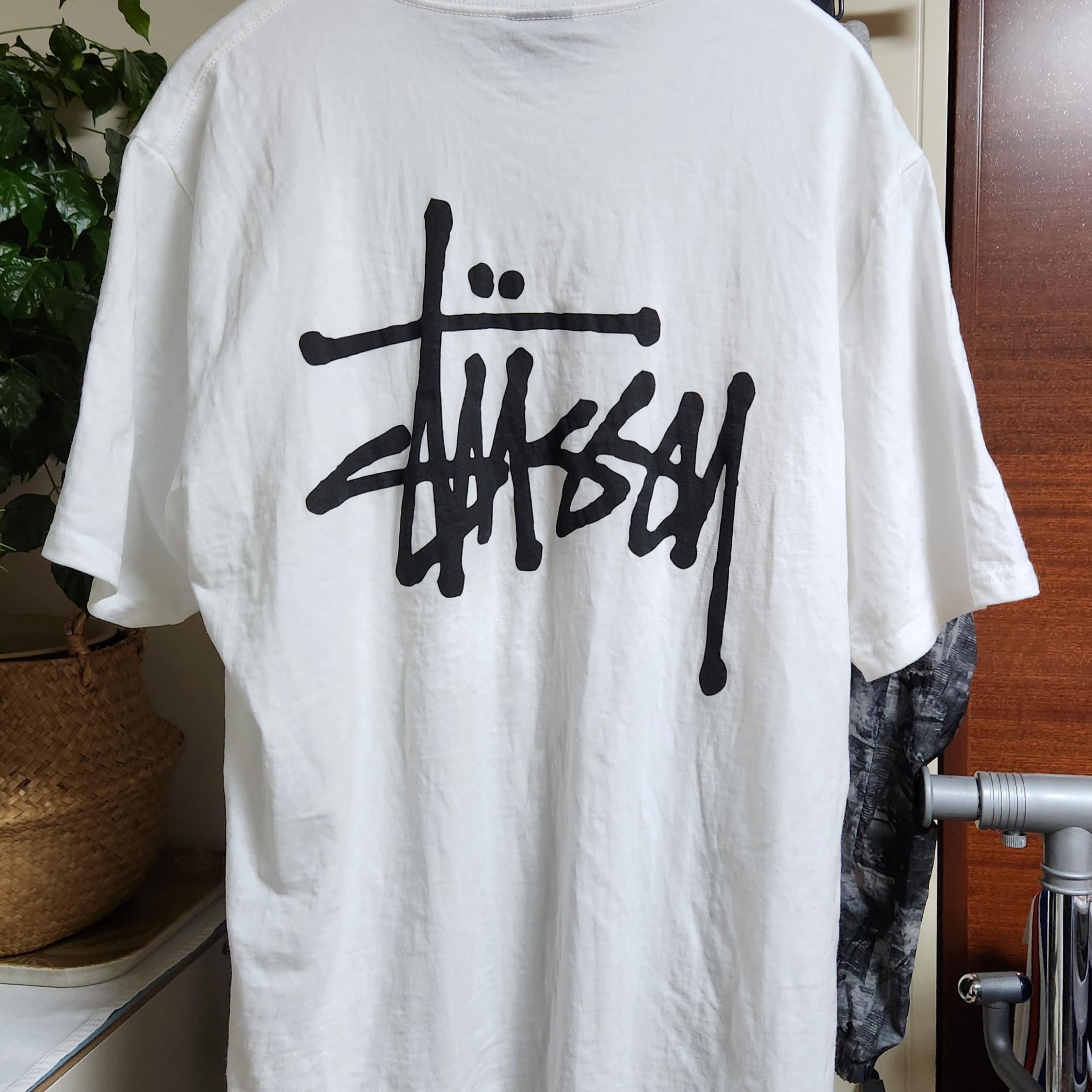 Stussy Basic Stussy T-Shirt White 2023 착용 스타일 - 2