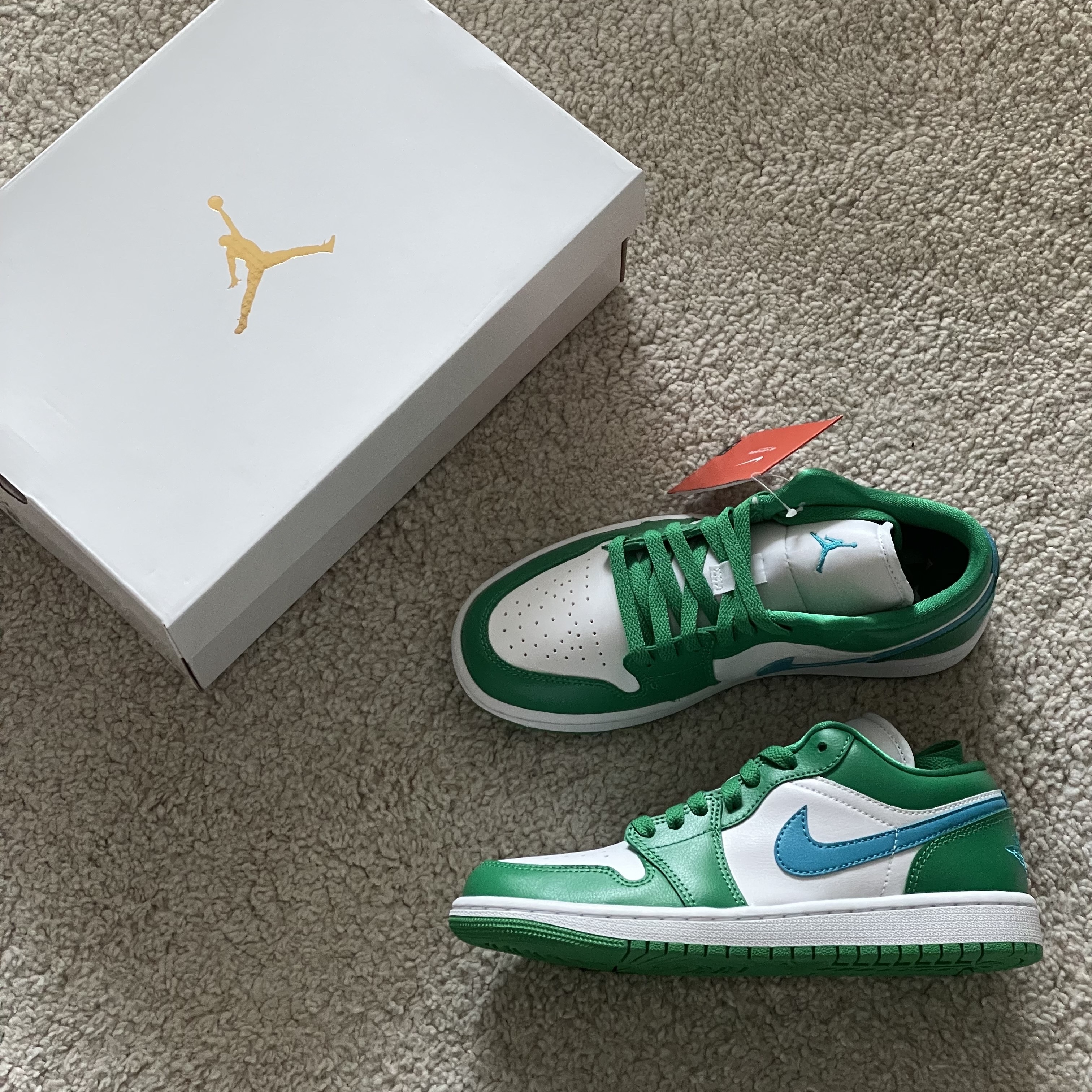 (W) Jordan 1 Low Lucky Green 착용 스타일
