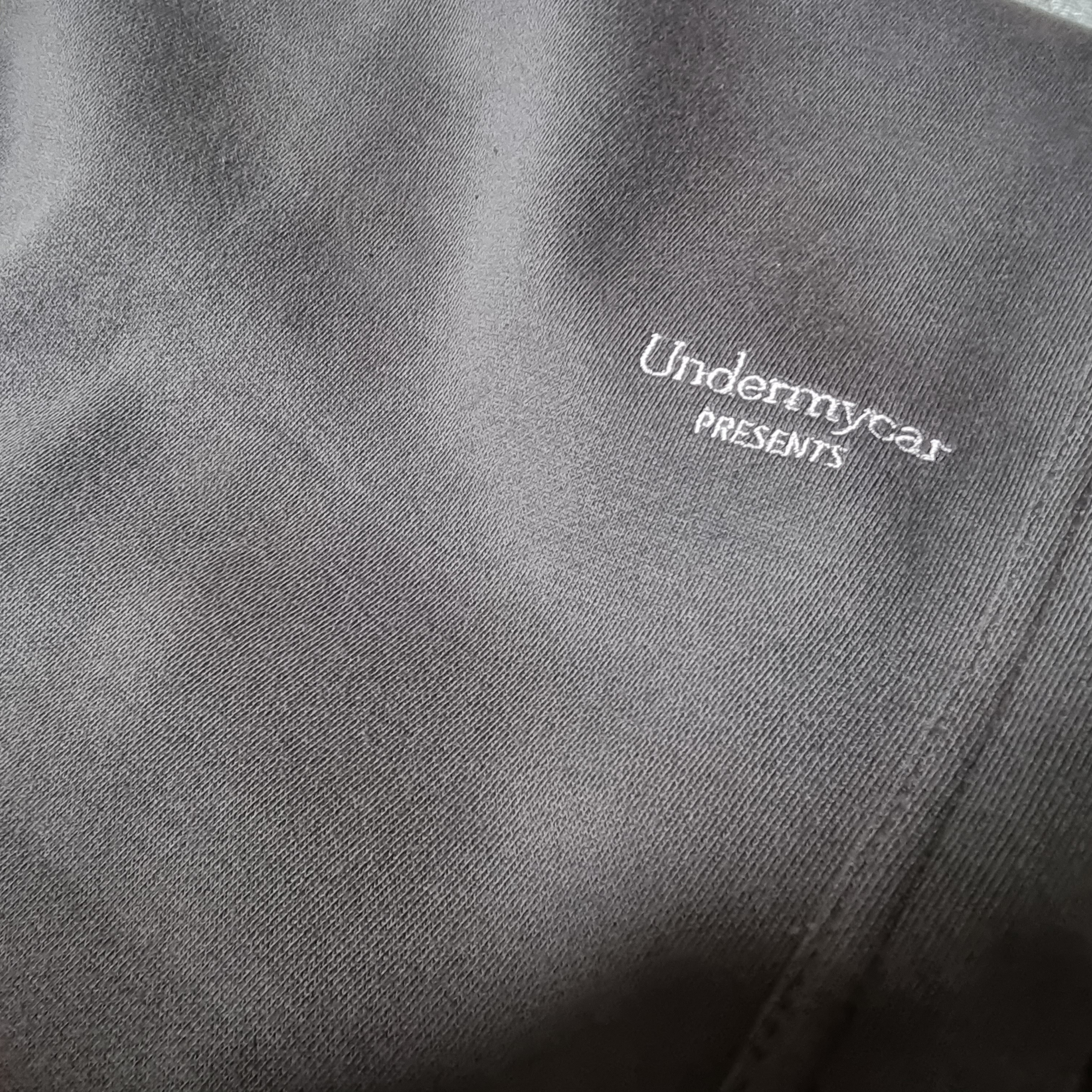 Undermycar Mu.03 Anti Fxxking Logo Play Oversized Sweat Jogger Olive 착용 스타일 - 5