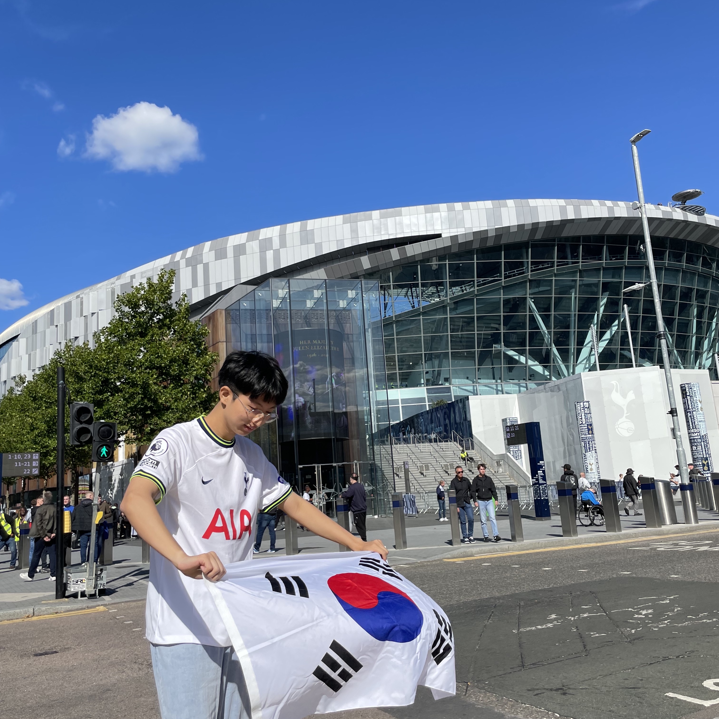 Nike Tottenham Hotspur 2022/23 Dri-Fit Stadium Home Jersey White (Non Marking Ver.) 착용 스타일 - 1