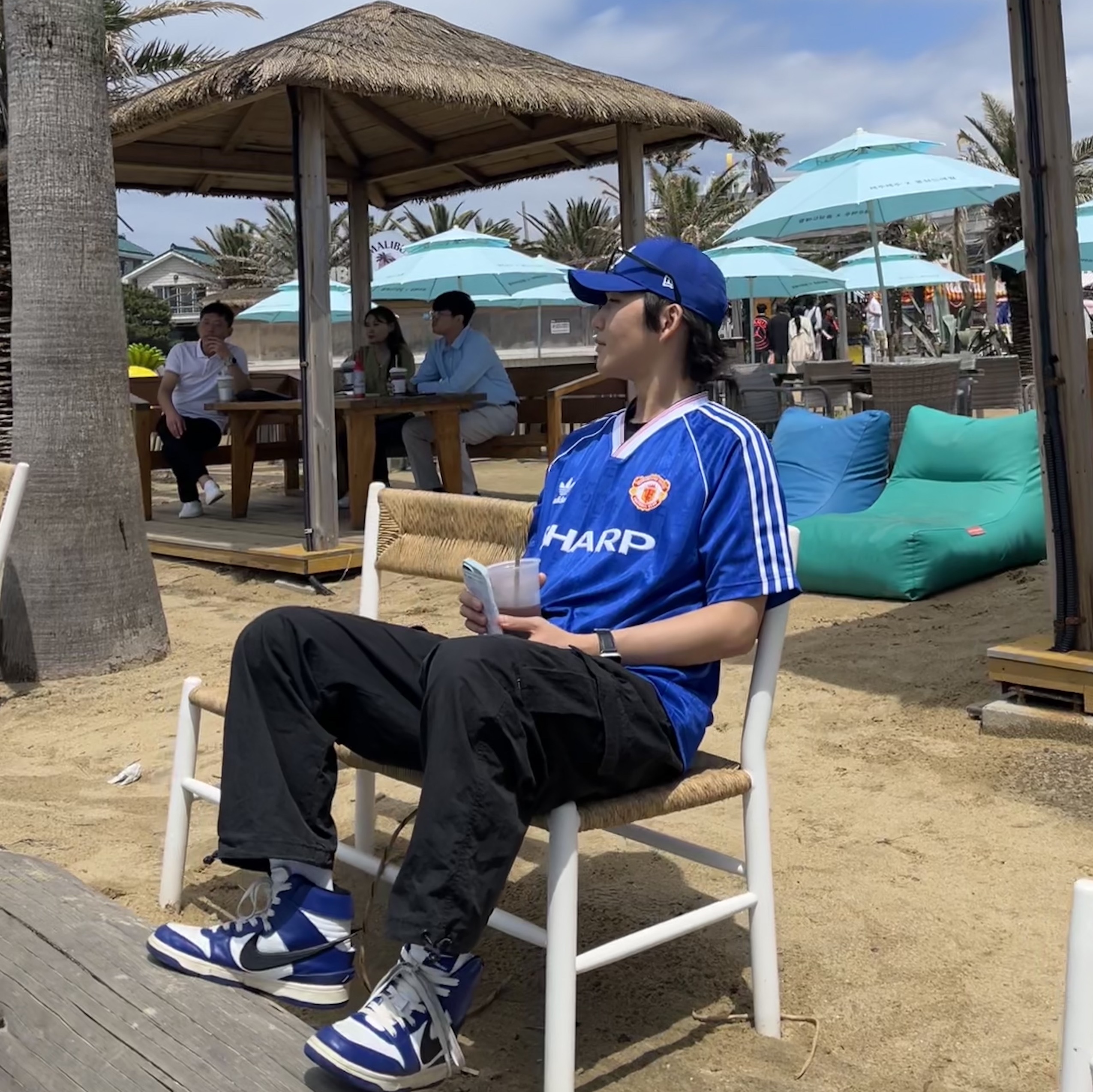 Adidas Manchester United 1988/90 Jersey Collegiate Royal - KR Sizing, Nike x Ambush Dunk High Deep Royal Blue 착용 스타일