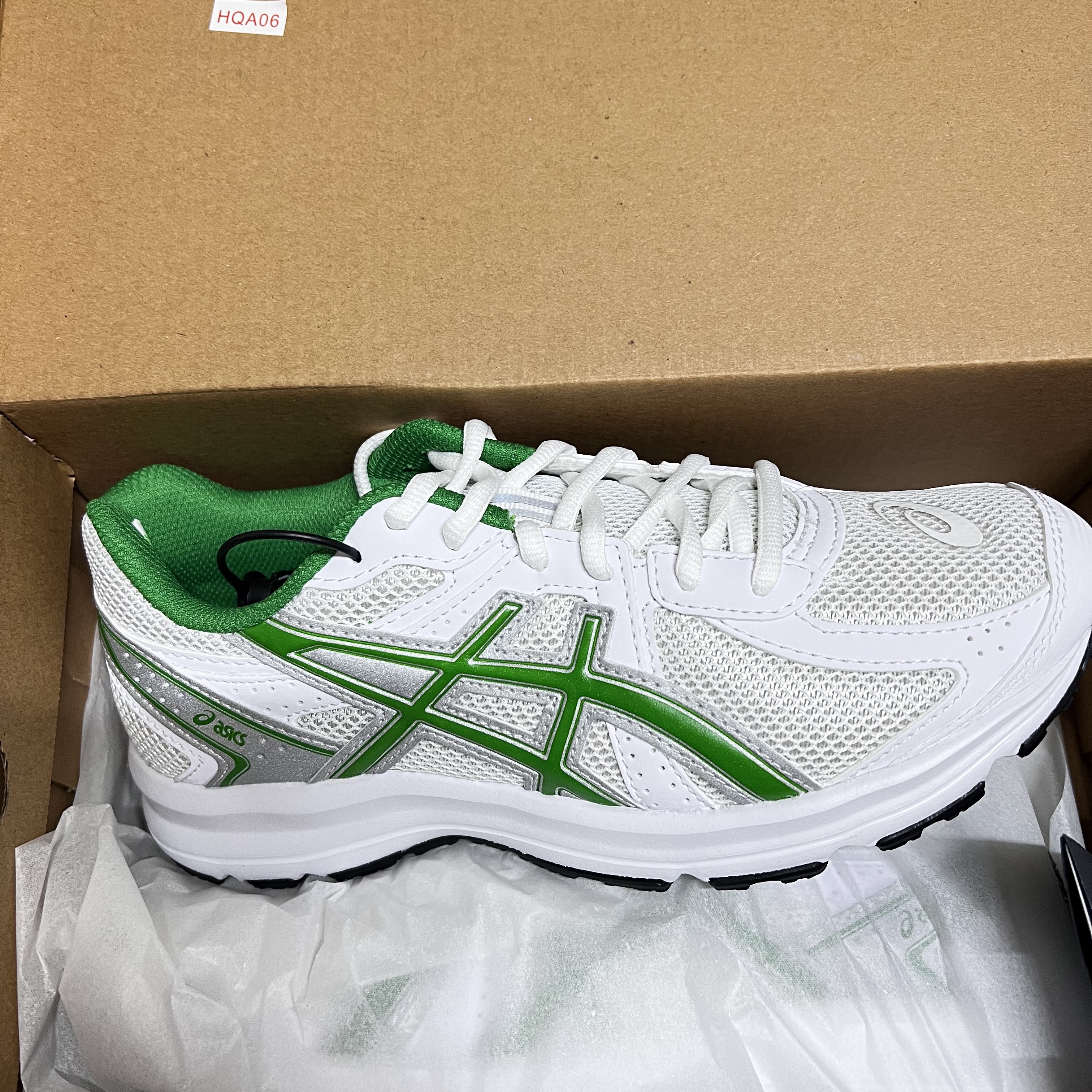 Asics Jog 100 S White Green - 2E Wide 착용 스타일