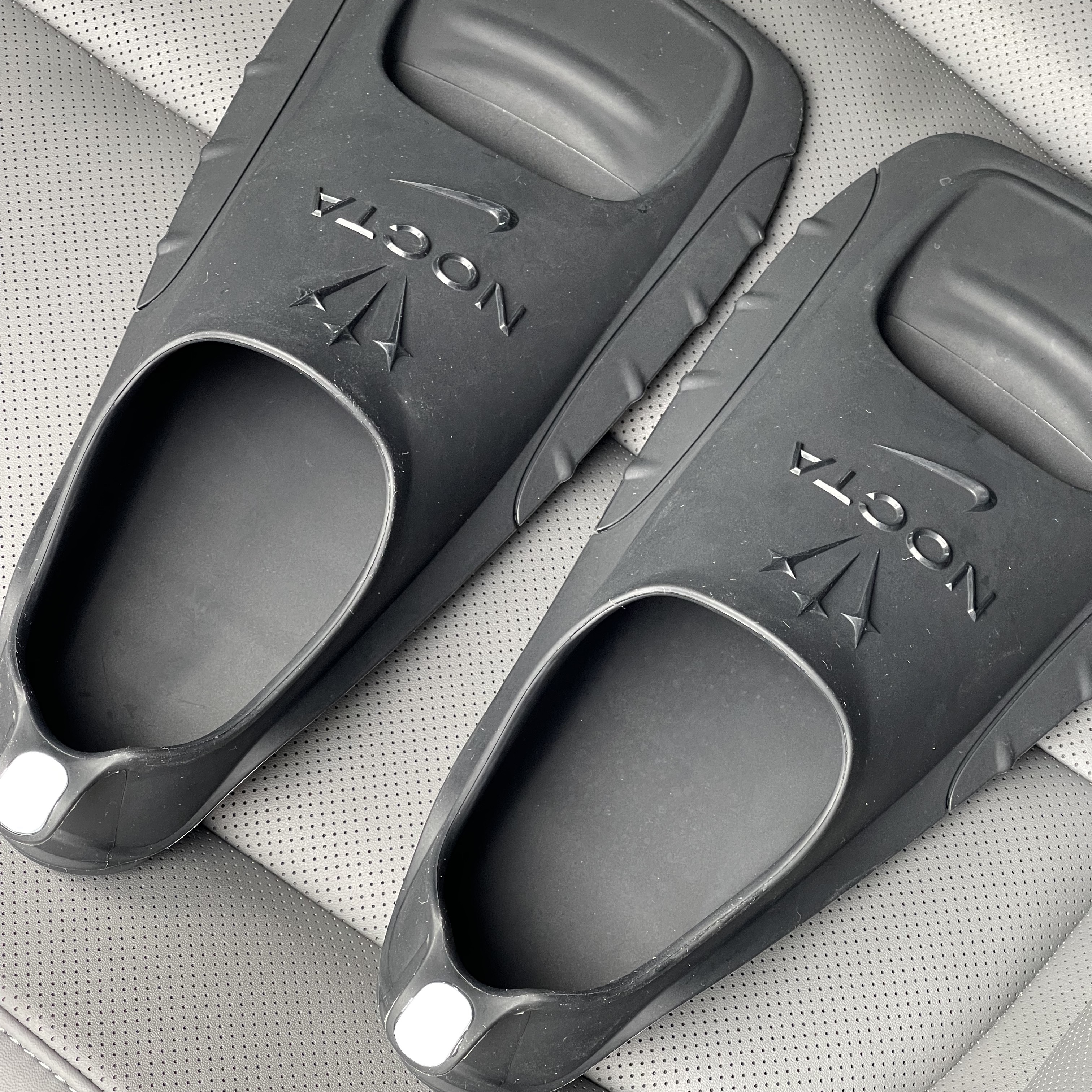 Nike x Drake Nocta Swim Fins Black 착용 스타일