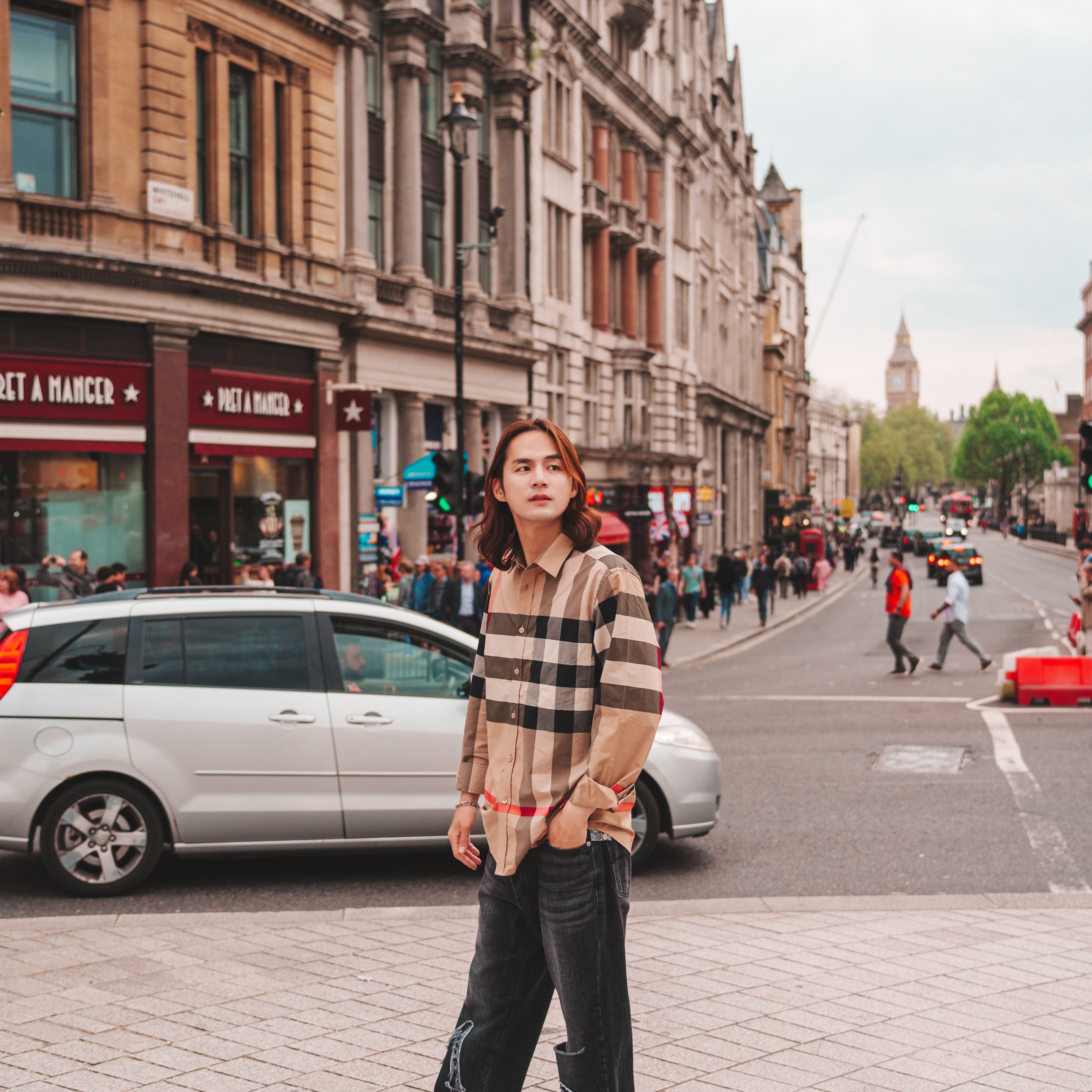 Burberry Check Stretch Cotton Poplin Shirt Archive Beige 착용 스타일 - 2
