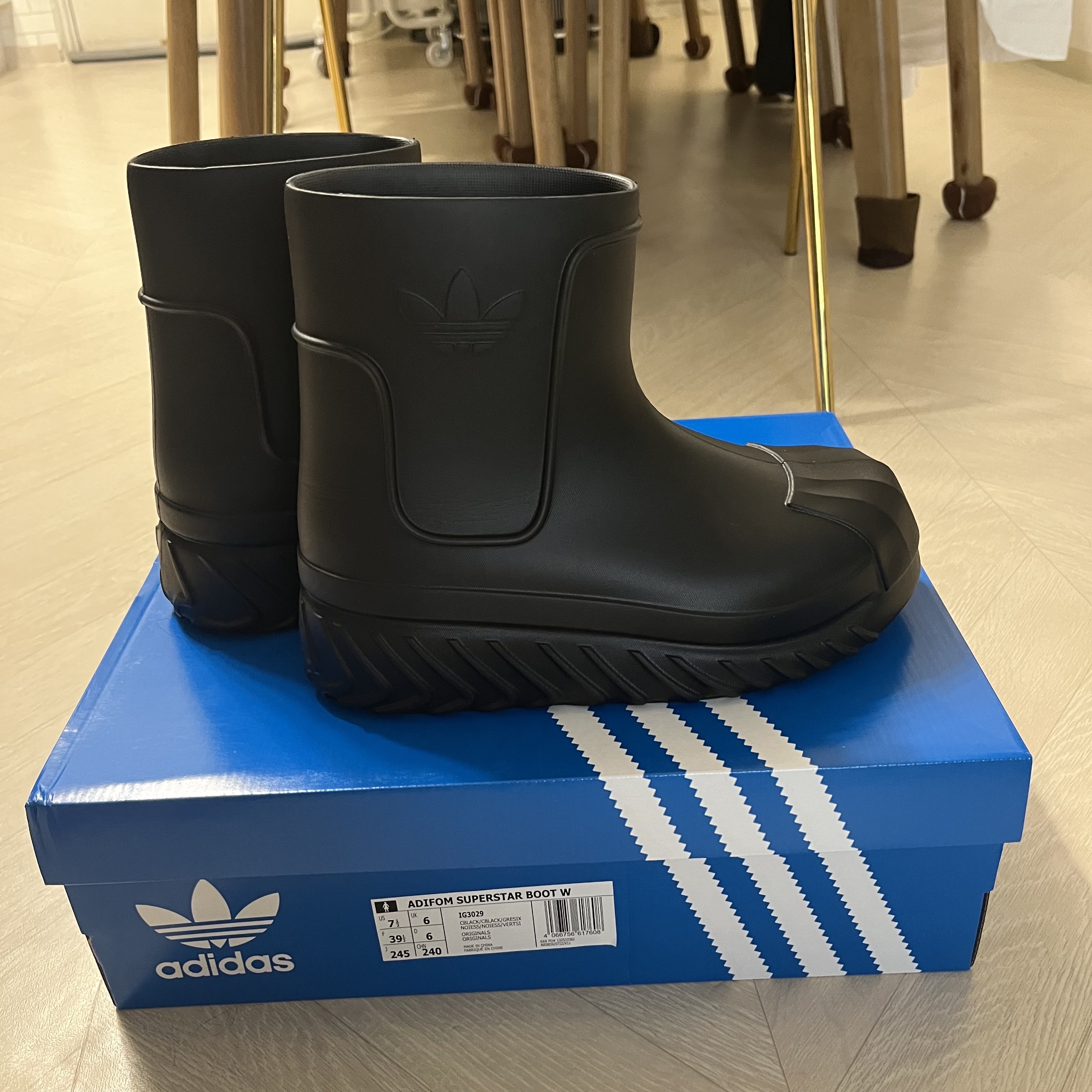 (W) Adidas Adifom Superstar Boot Black 착용 스타일