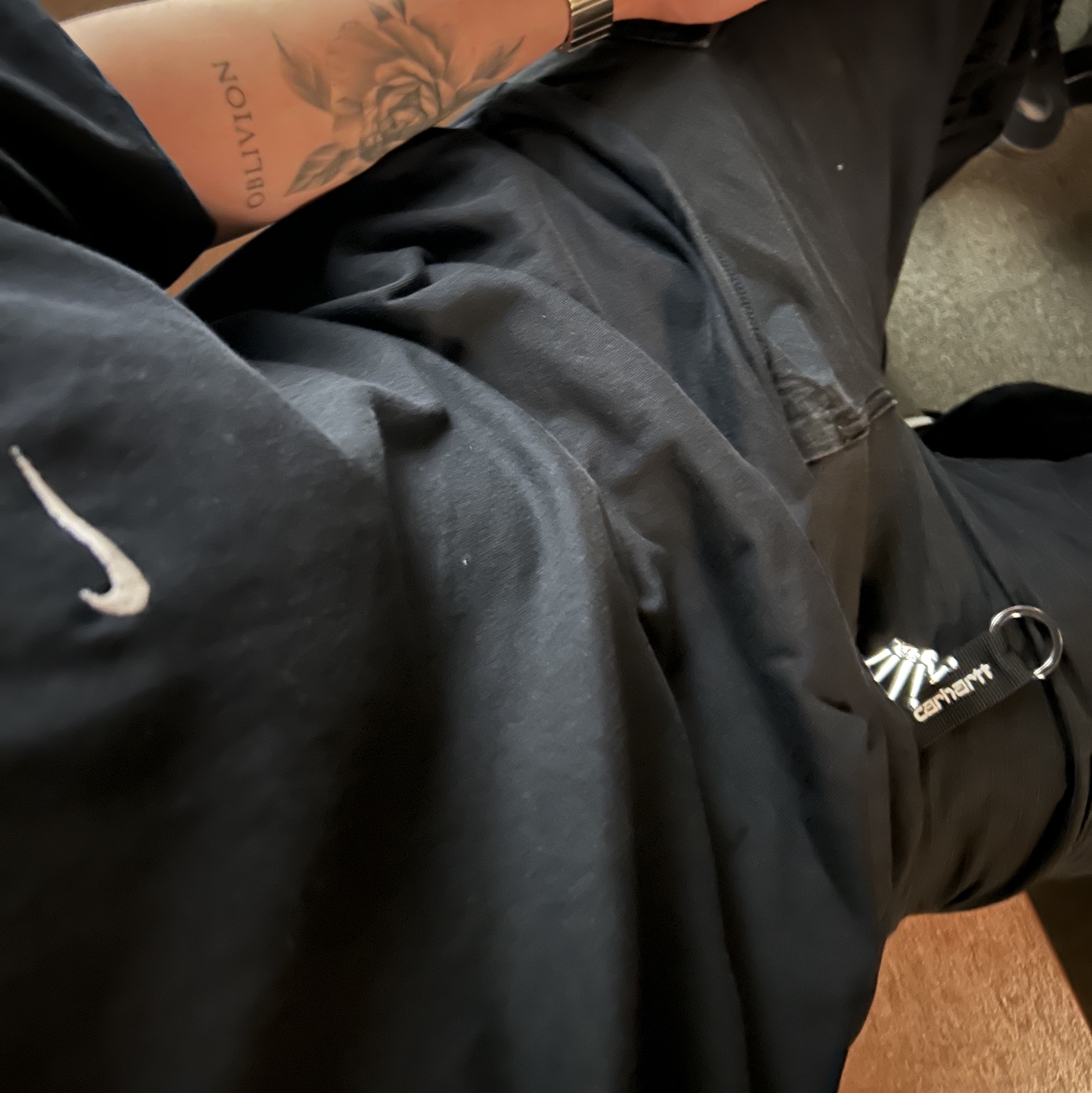 Nike NRG Solo Swoosh T-Shirt Black - US/EU, Stussy Metal Bent Crown Keychain Silver 착용 스타일 - 1