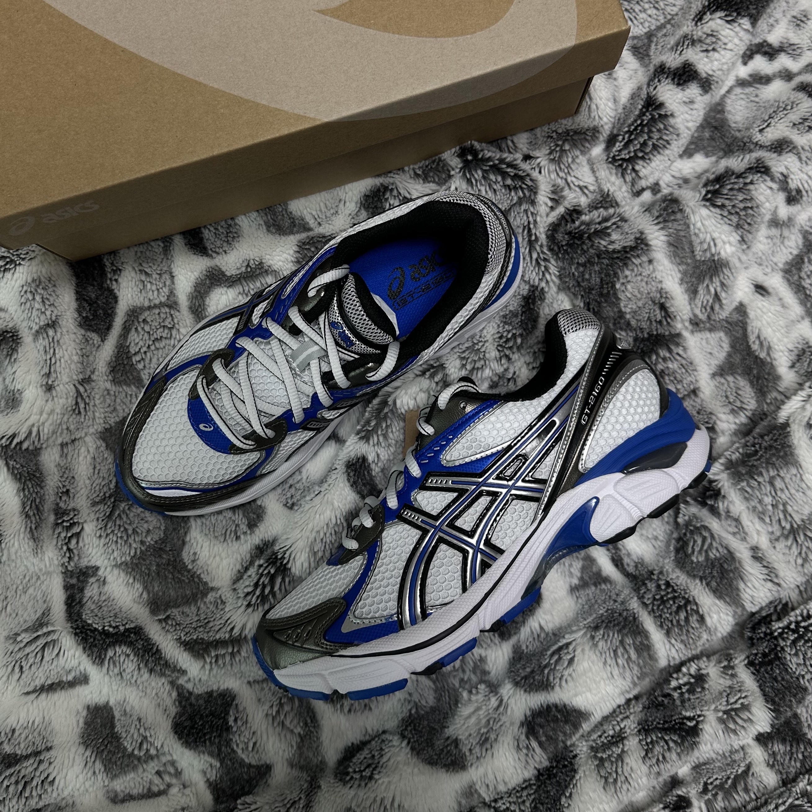 Asics GT-2160 White Illusion Blue 착용 스타일