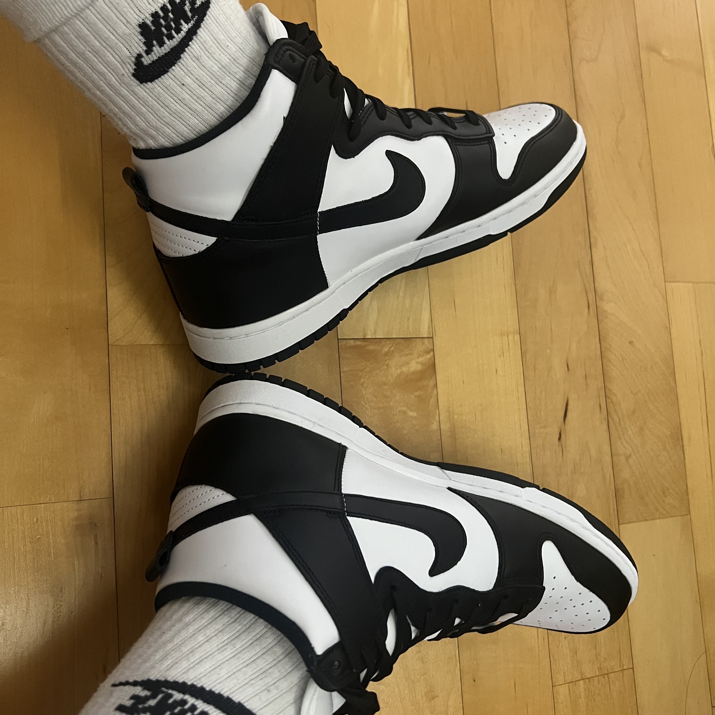 Nike Dunk High Retro Championship White 착용 스타일