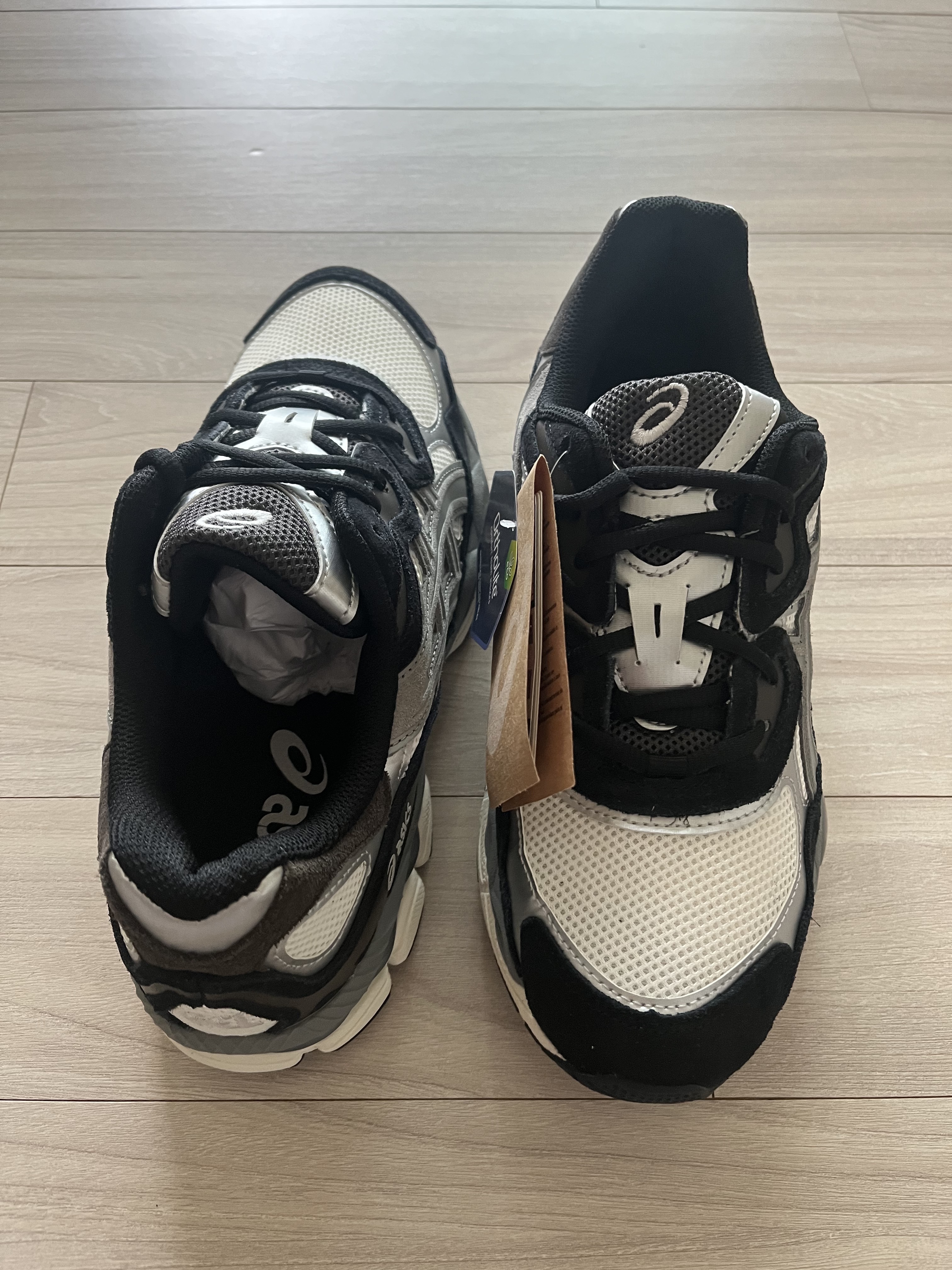 Asics Gel-NYC Ivory Clay Grey 착용 스타일 - 3