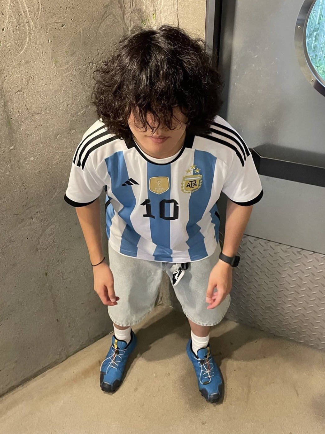 Stussy O.E. Badge Keychain, Adidas Argentina Home Jersey 2022 Winners 3-Star White Light Blue - KR Sizing (Non Marking Ver.) 착용 스타일 - 3