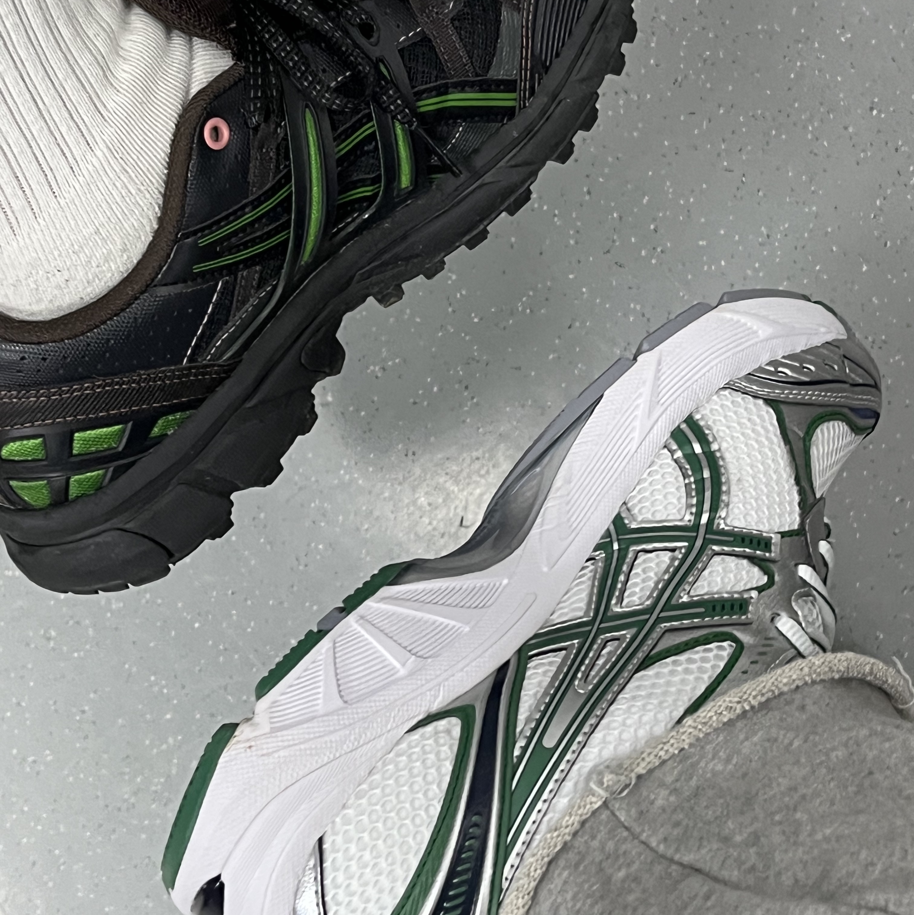 Asics GT-2160 White Shamrock Green, Asics x Andersson Bell Gel-Sonoma 15-50 Black Green 착용 스타일 - 2