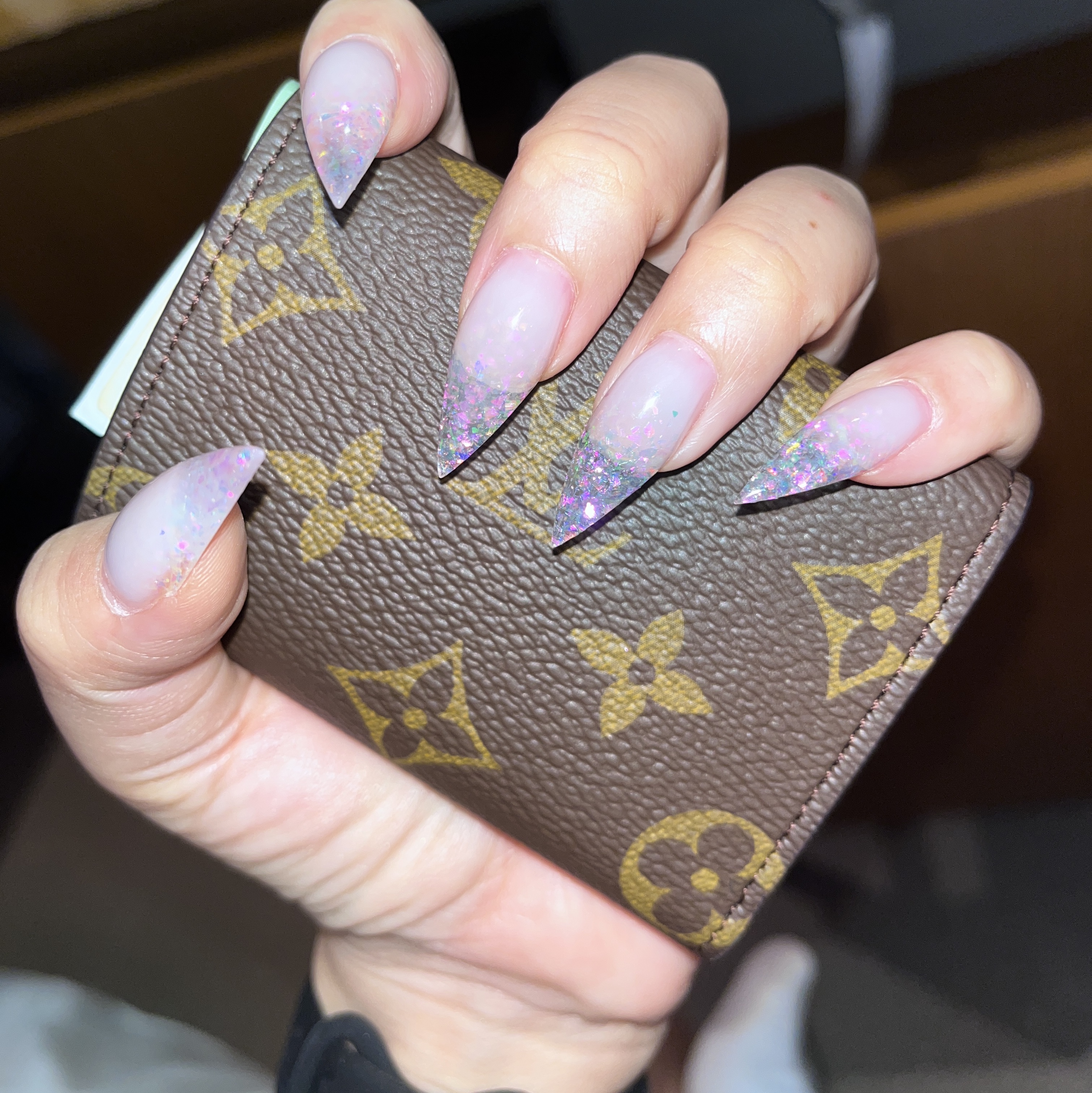 Louis Vuitton Envelope Business Card Holder Monogram 착용 스타일