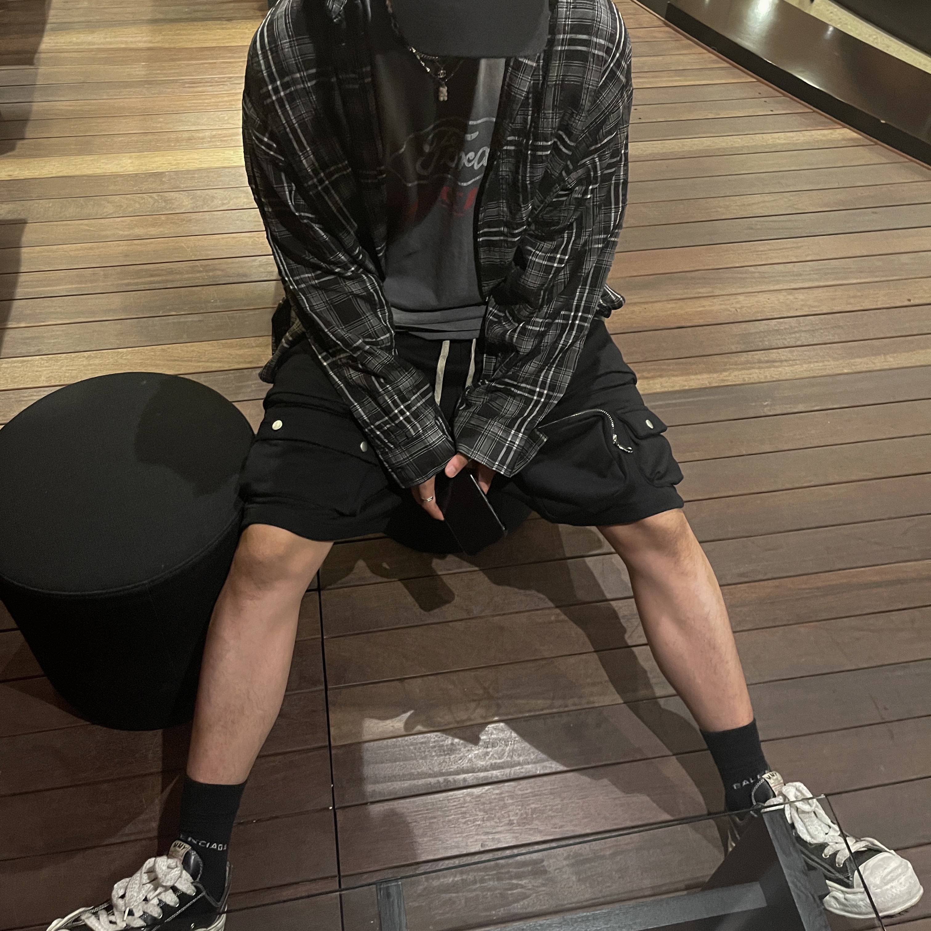 Maison Mihara Yasuhiro Peterson OG Sole Leather Low Sneakers Black 착용 스타일 - 3