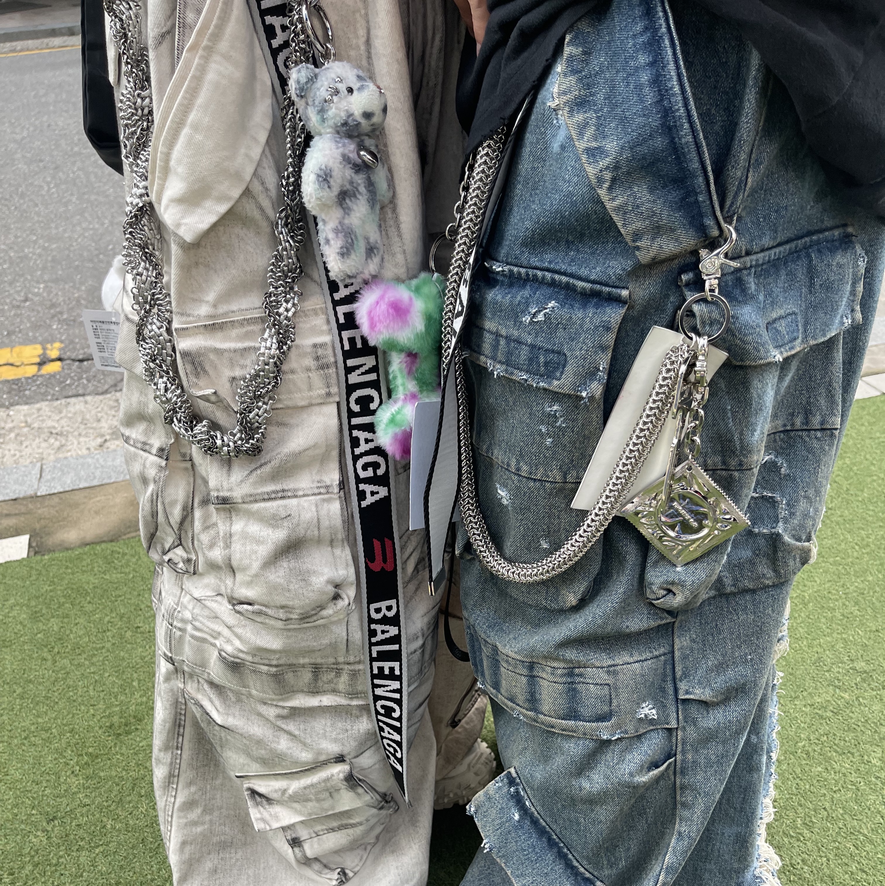 [KREAM 단독] Ourpas 030 Wide Cargo Denim Blue, Project G/R Crow Worldtour T-Shirt Washed Black 착용 스타일 - 2