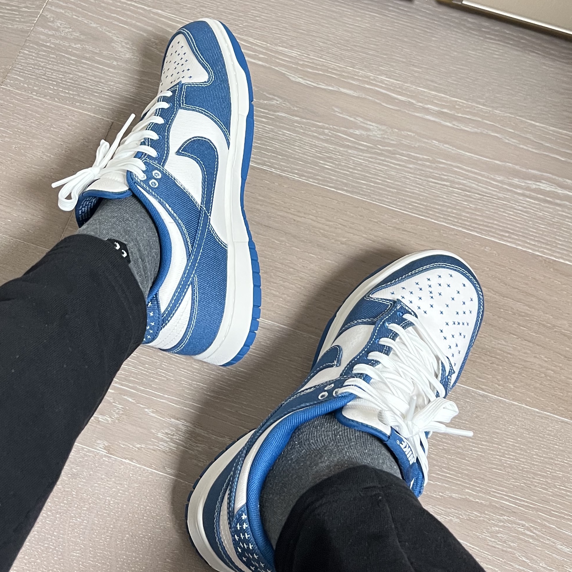 Nike Dunk Low Retro SE Industrial Blue 착용 스타일