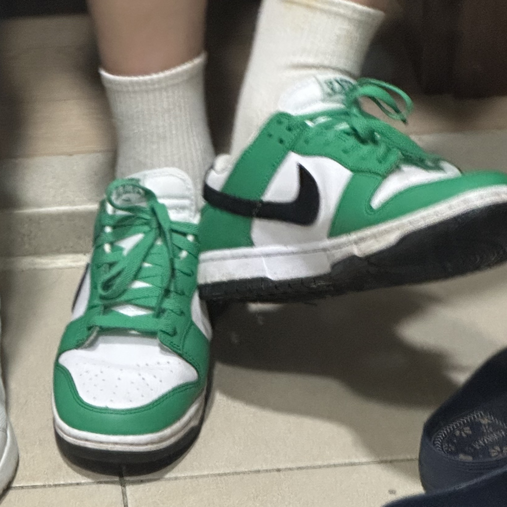 Nike Dunk Low White Green 착용 스타일