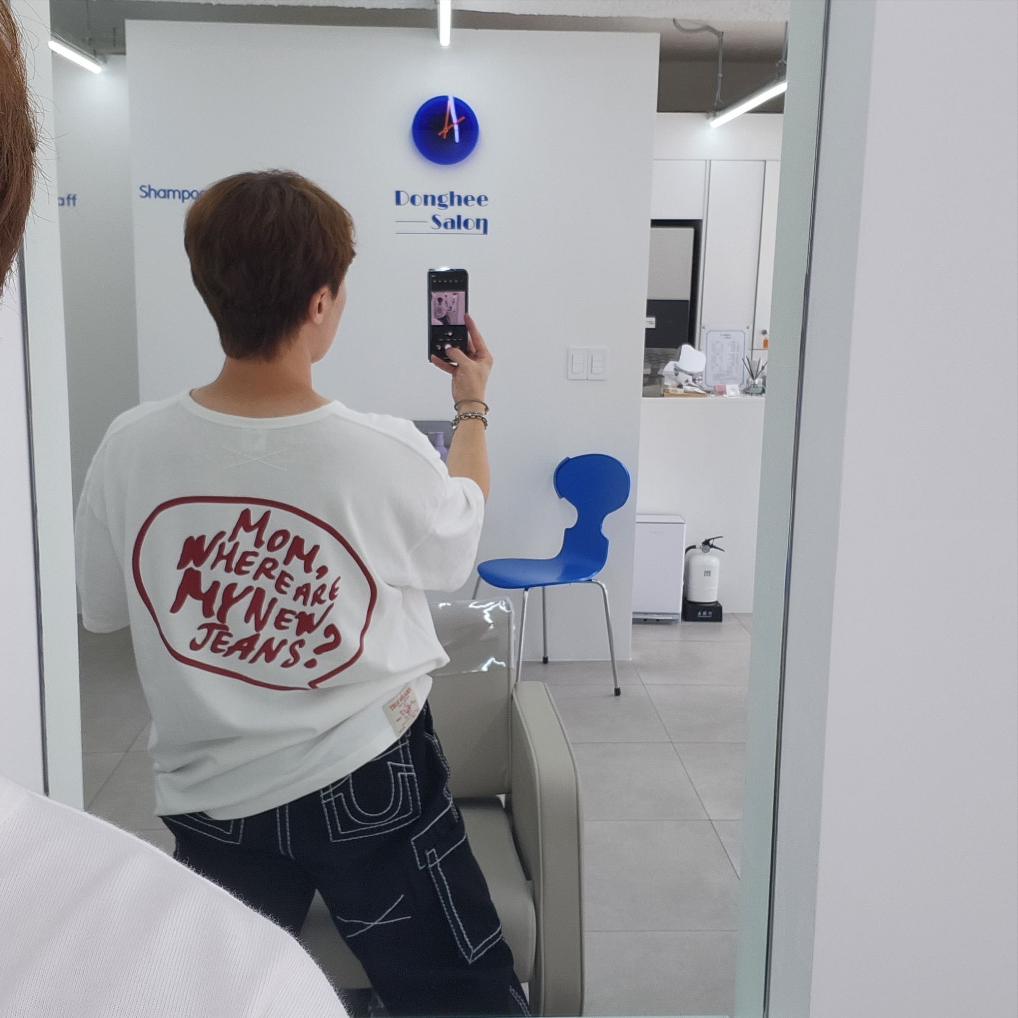 True Religion Classic Cargo Pants Mk-1 Black, True Religion Bubble T-Shirt White 착용 스타일