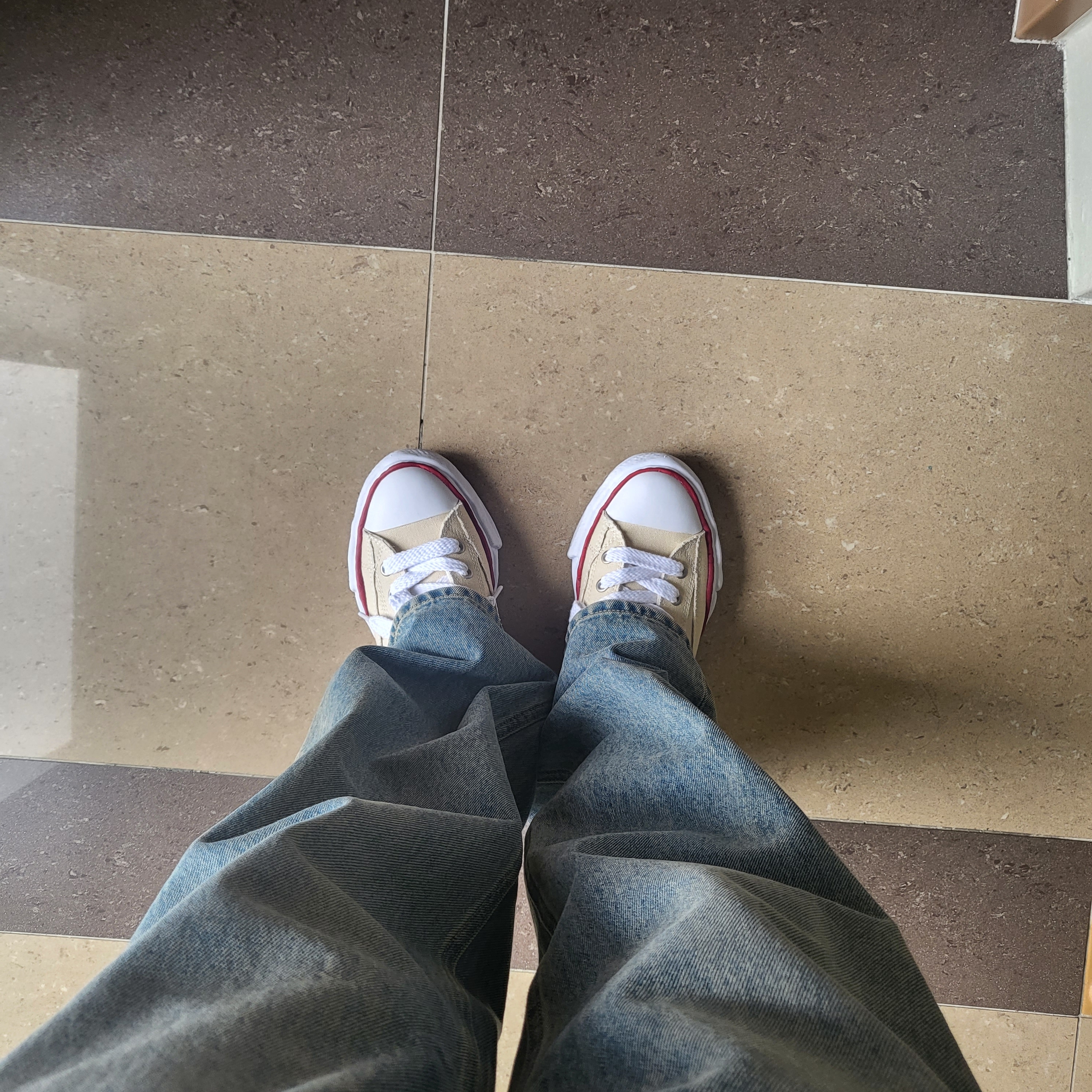Maison Mihara Yasuhiro Peterson OG Sole Canvas Low-top Sneakers Natural 착용 스타일