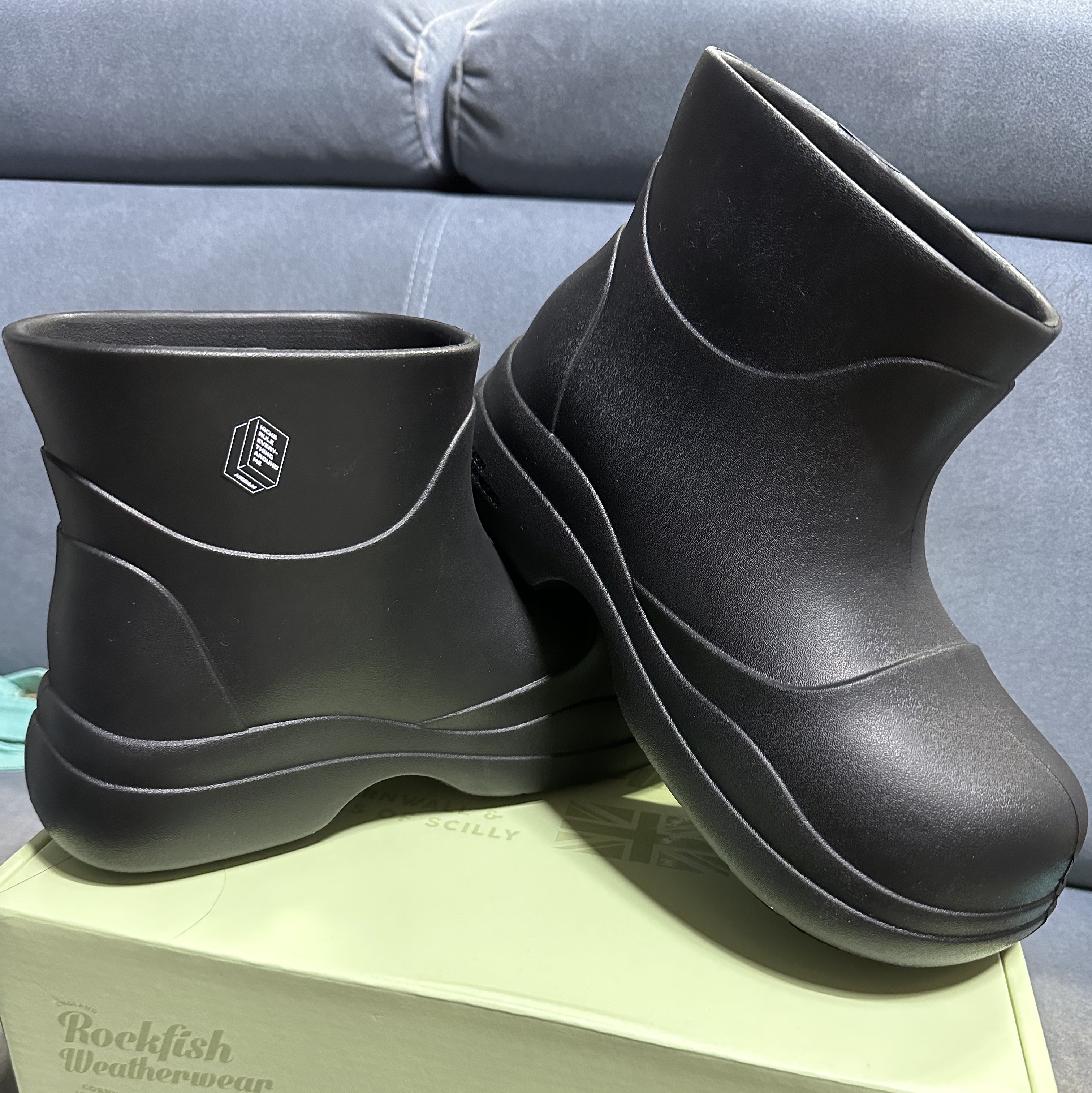 (W) Rockfishweatherwear Hayden Boots Black 착용 스타일