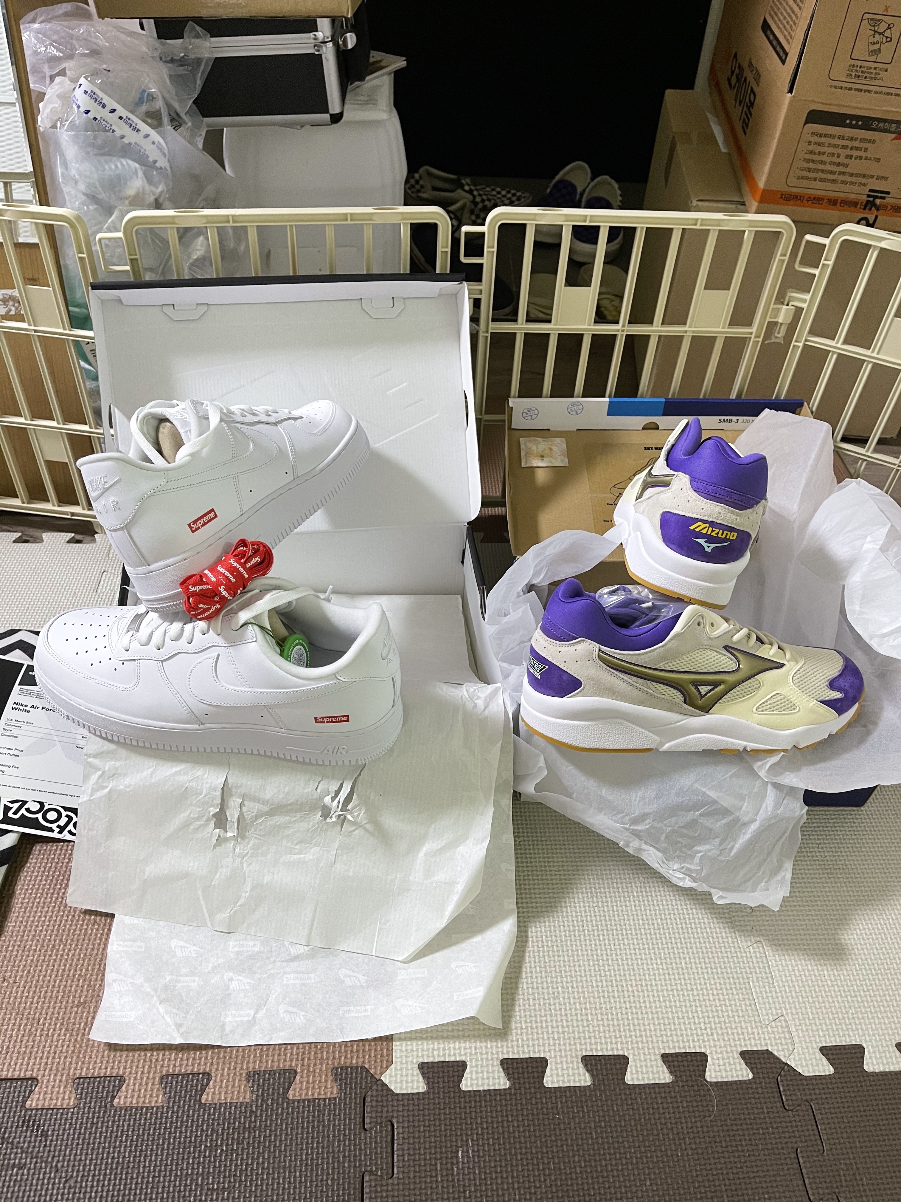 Nike x Supreme Air Force 1 Low White 착용 스타일