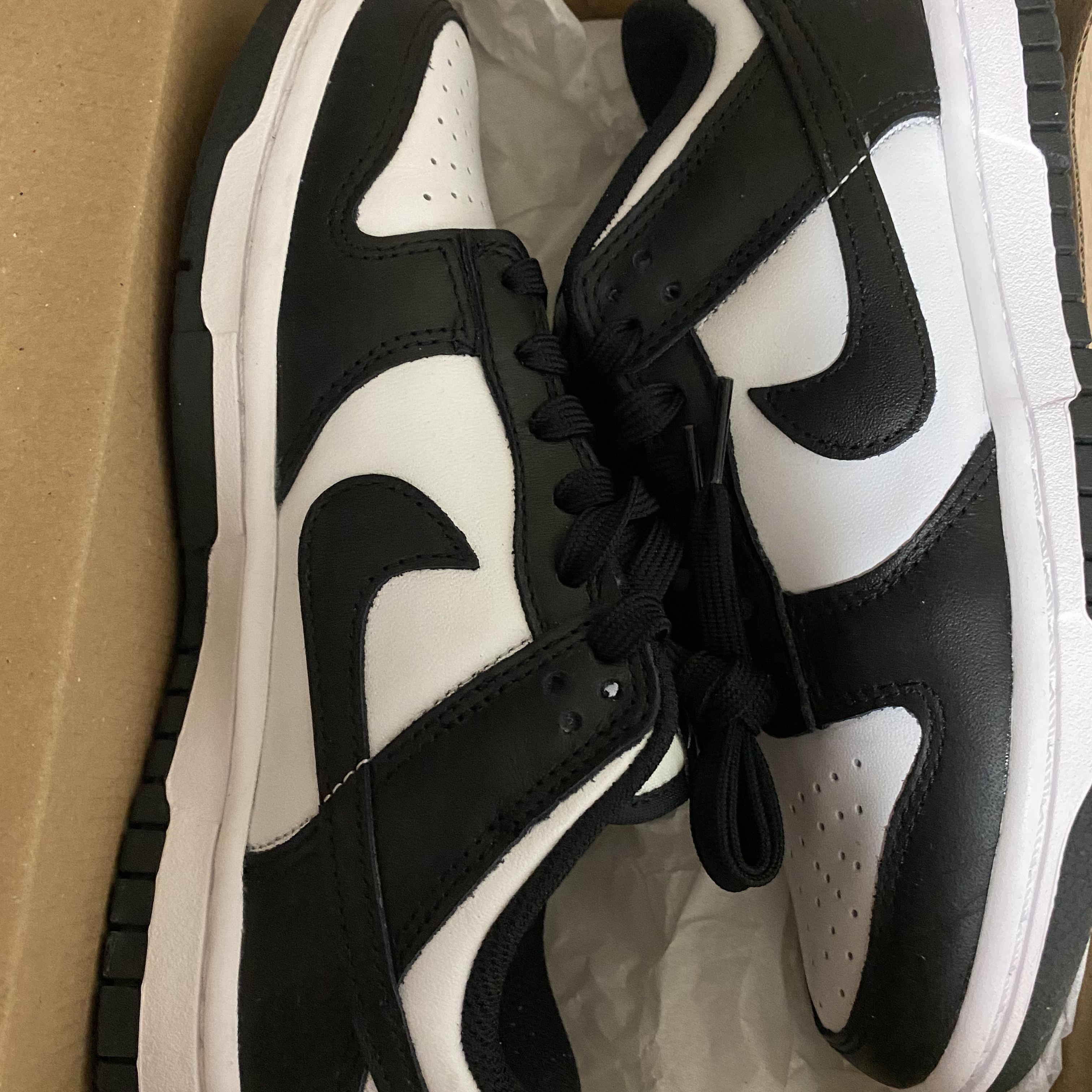 (W) Nike Dunk Low Black 착용 스타일