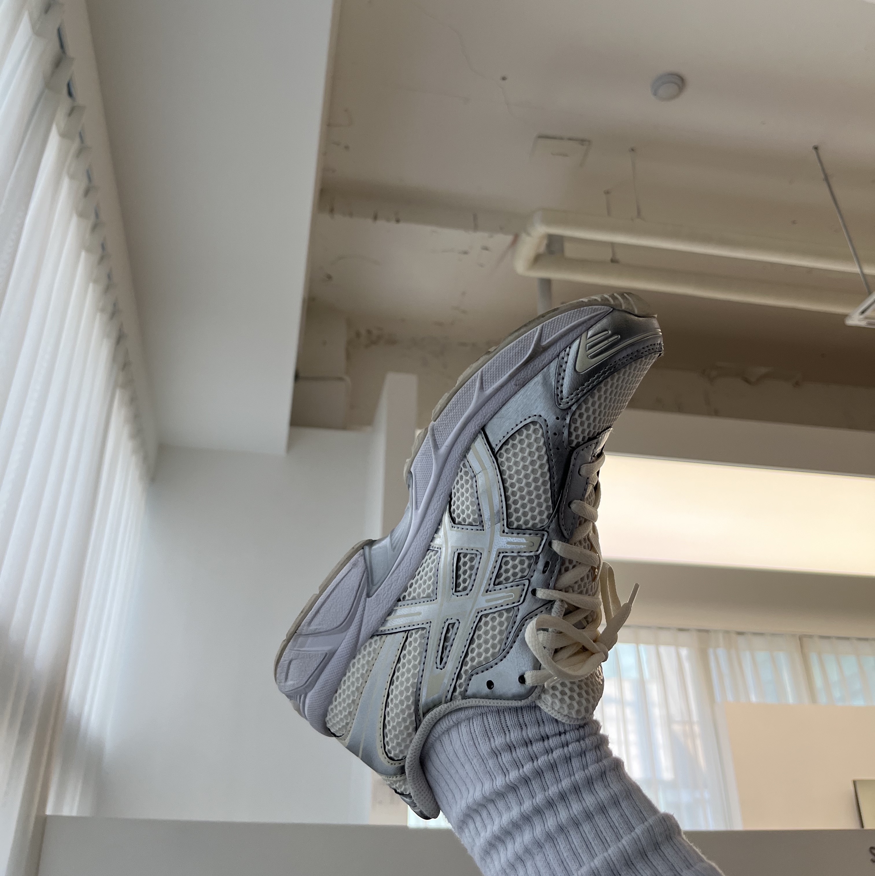(W) Asics Gel-1130 Cream Pure Silver 착용 스타일