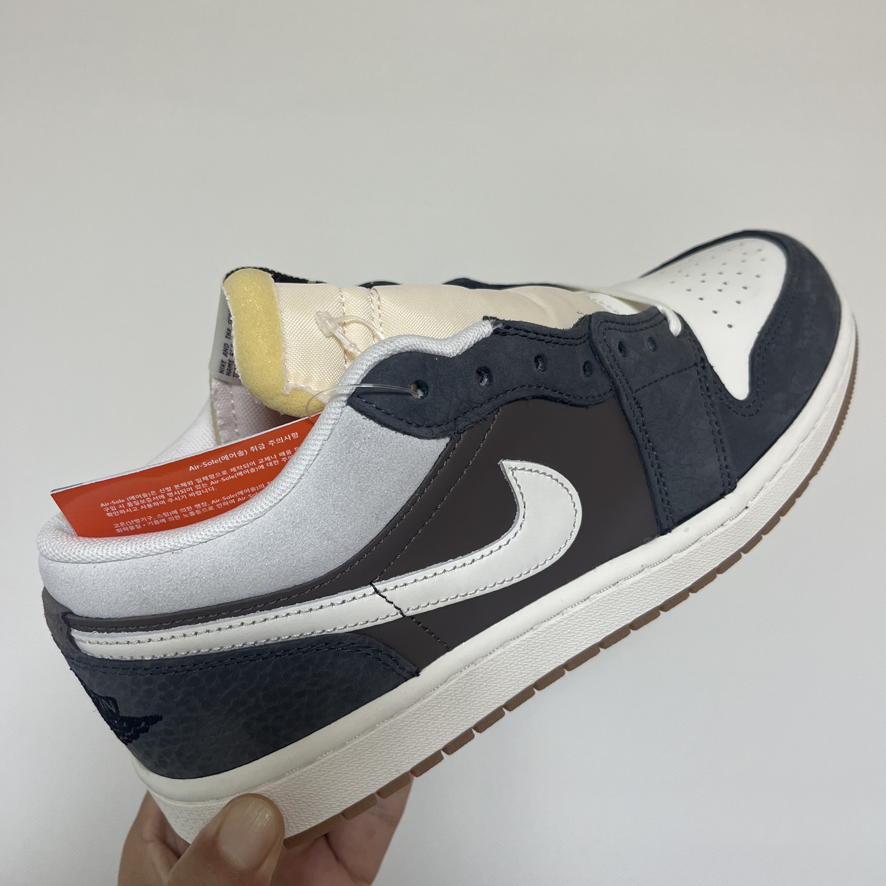 Jordan 1 Low Kkachi 착용 스타일 - 2