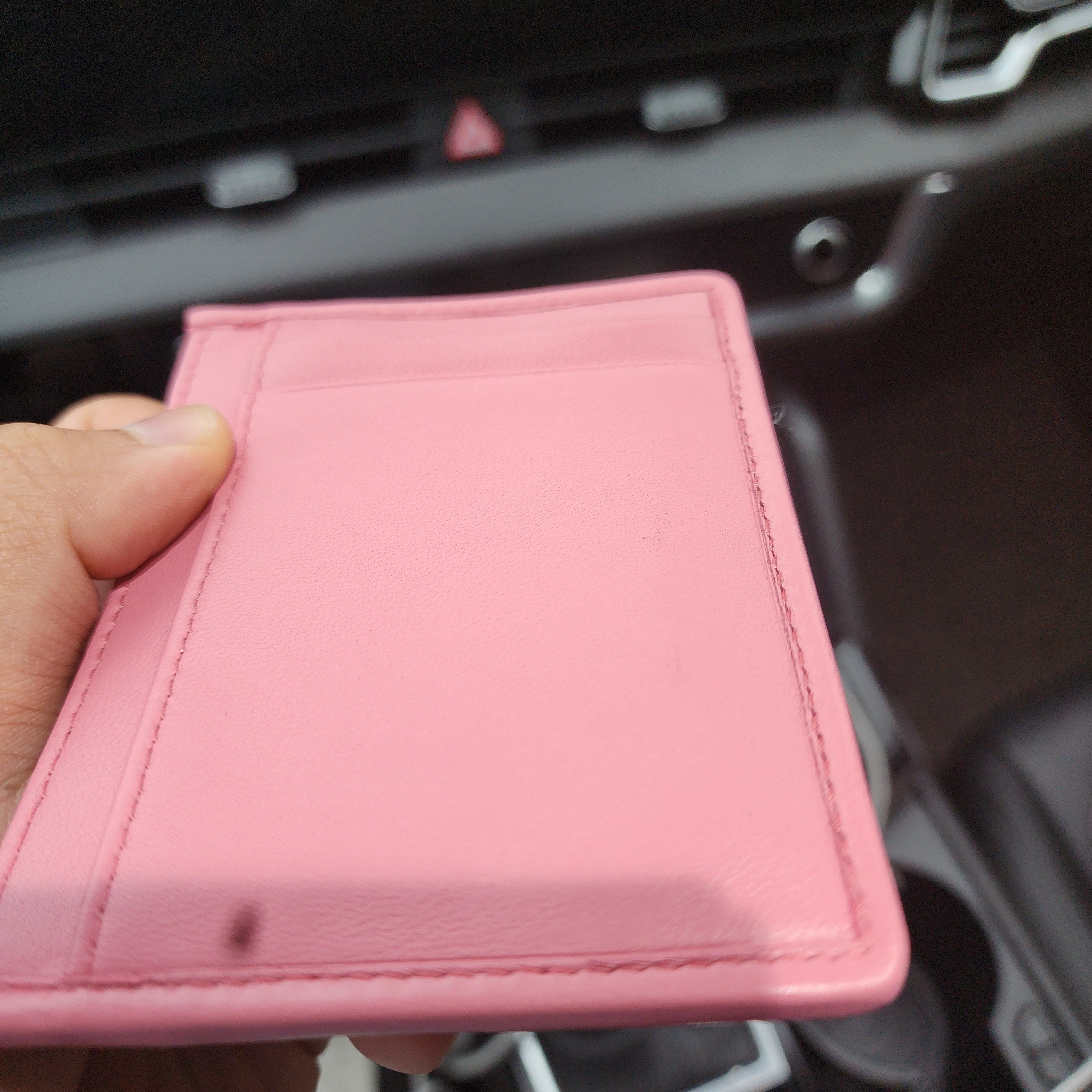 Miu Miu Matelasse Nappa Leather Card Holder Begonia Pink 착용 스타일 - 2