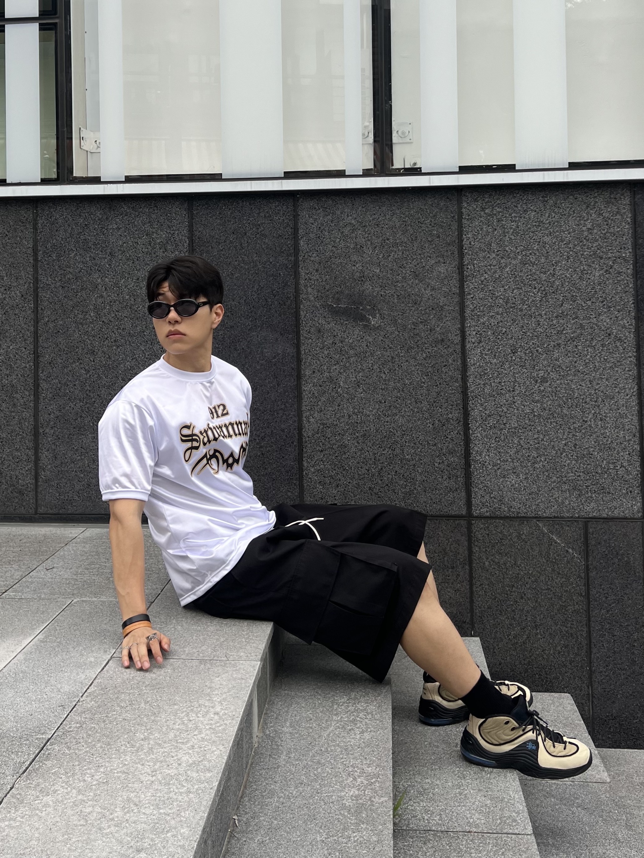 Nike x Stussy Air Penny II Rattan and Limestone 착용 스타일 - 3