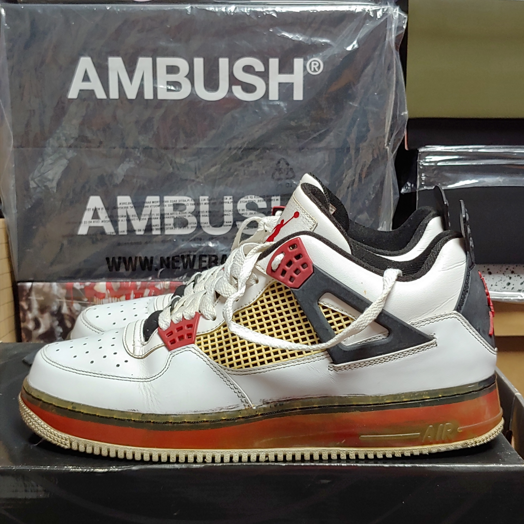 Jordan Fusion 4 Cement 착용 스타일 - 3