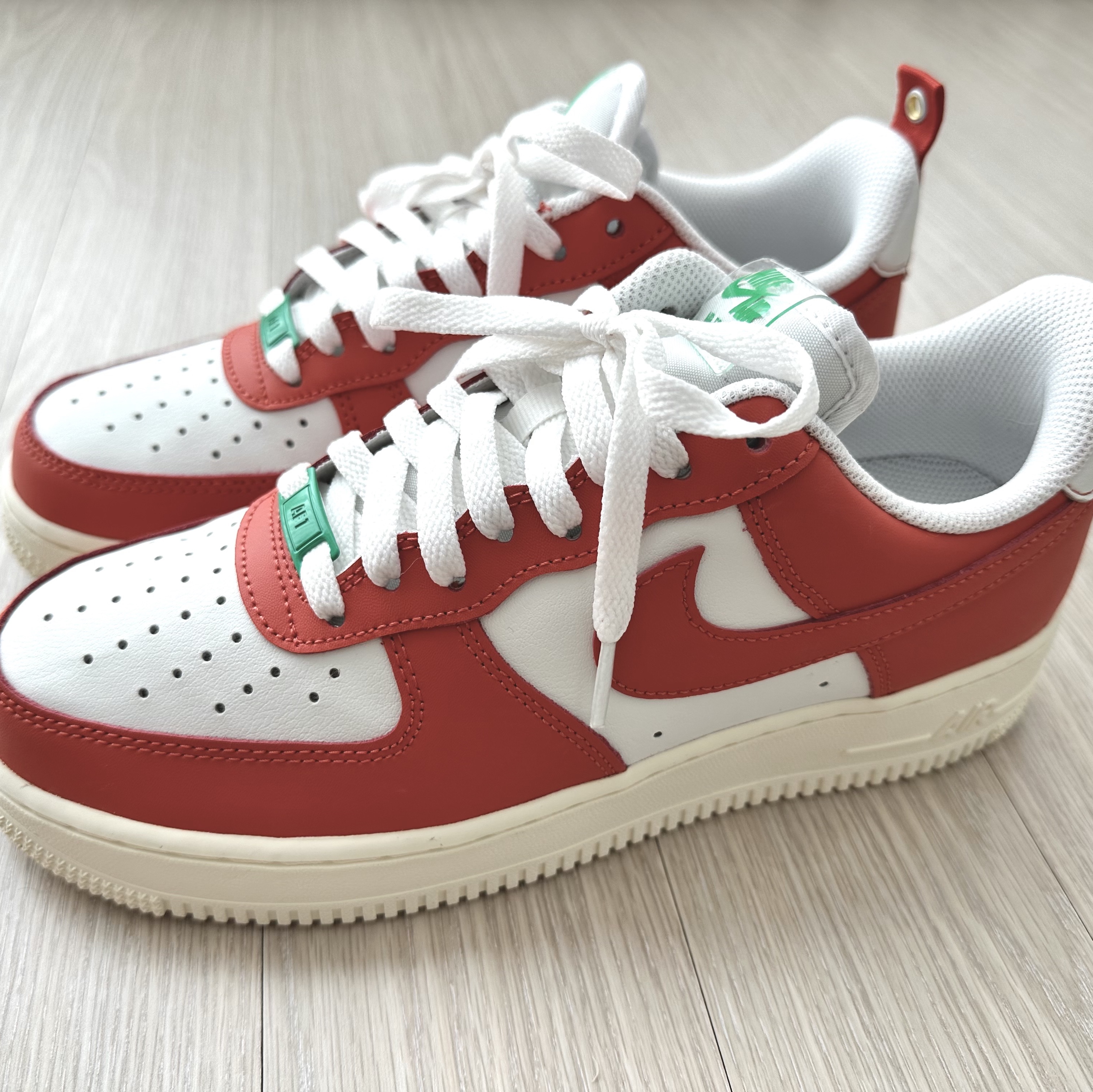 Nike Air Force 1 '07 LV8 Pojangmacha 착용 스타일
