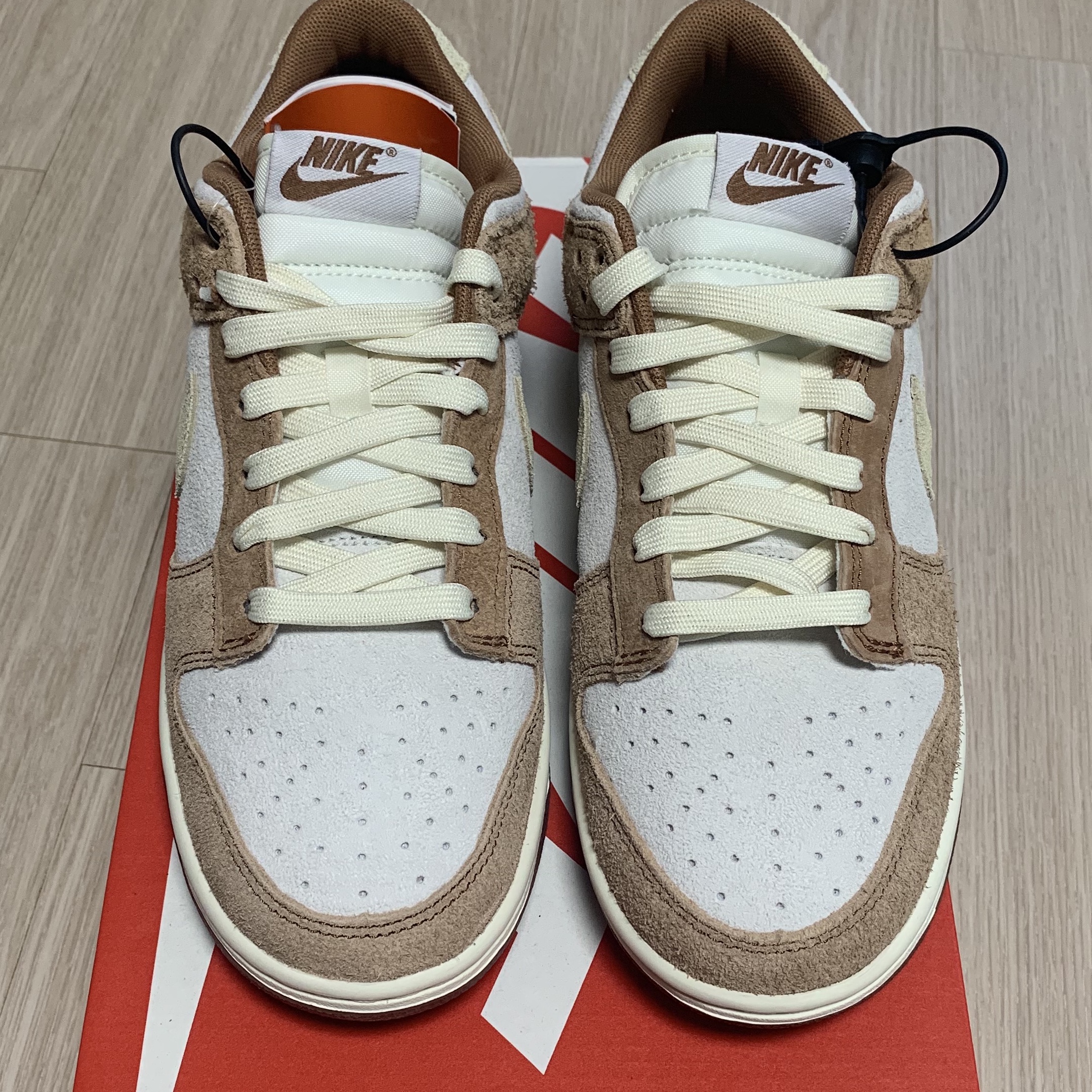 Nike Dunk Low Pro Premium Medium Curry 착용 스타일 - 4