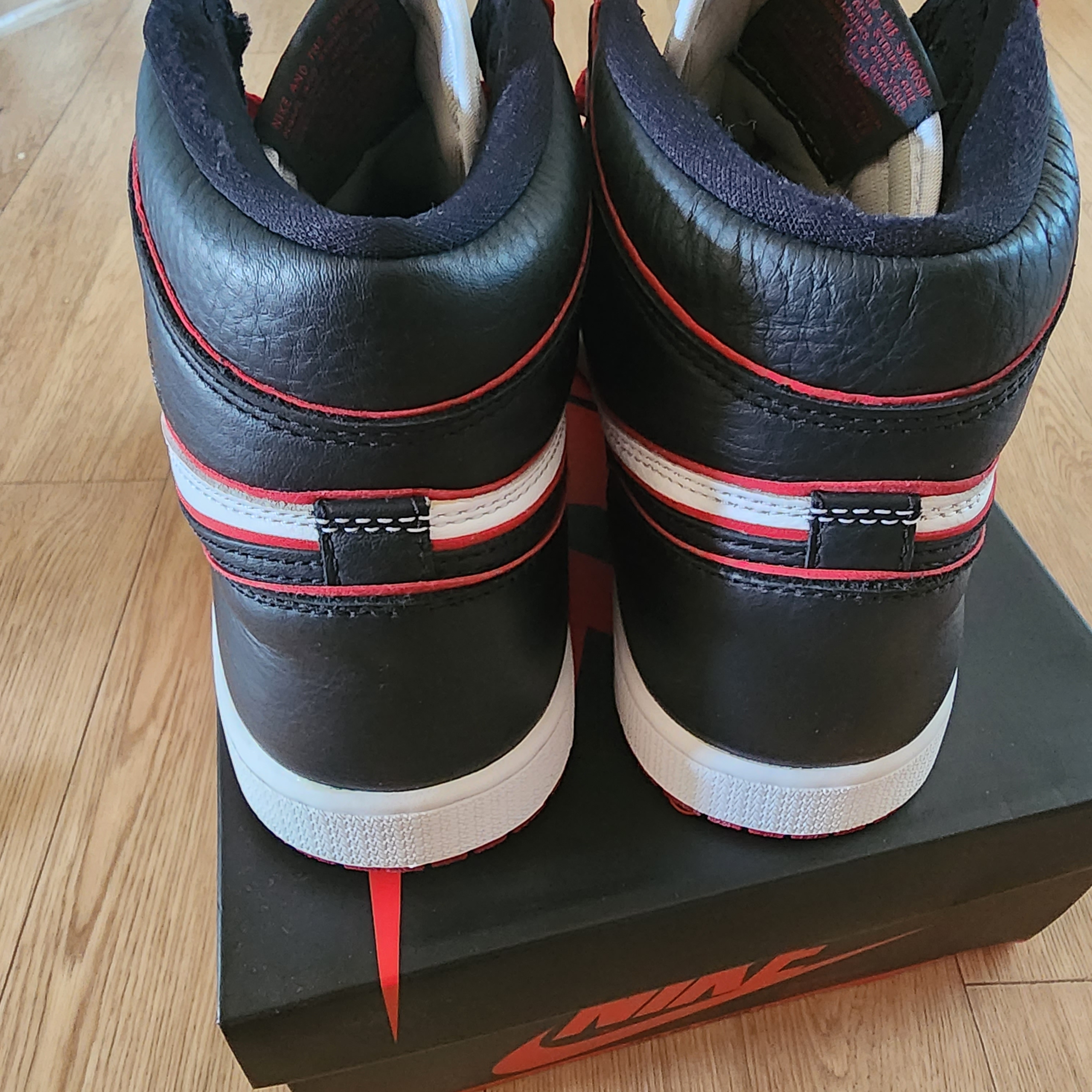 Jordan 1 Retro High OG Bloodline 착용 스타일 - 3