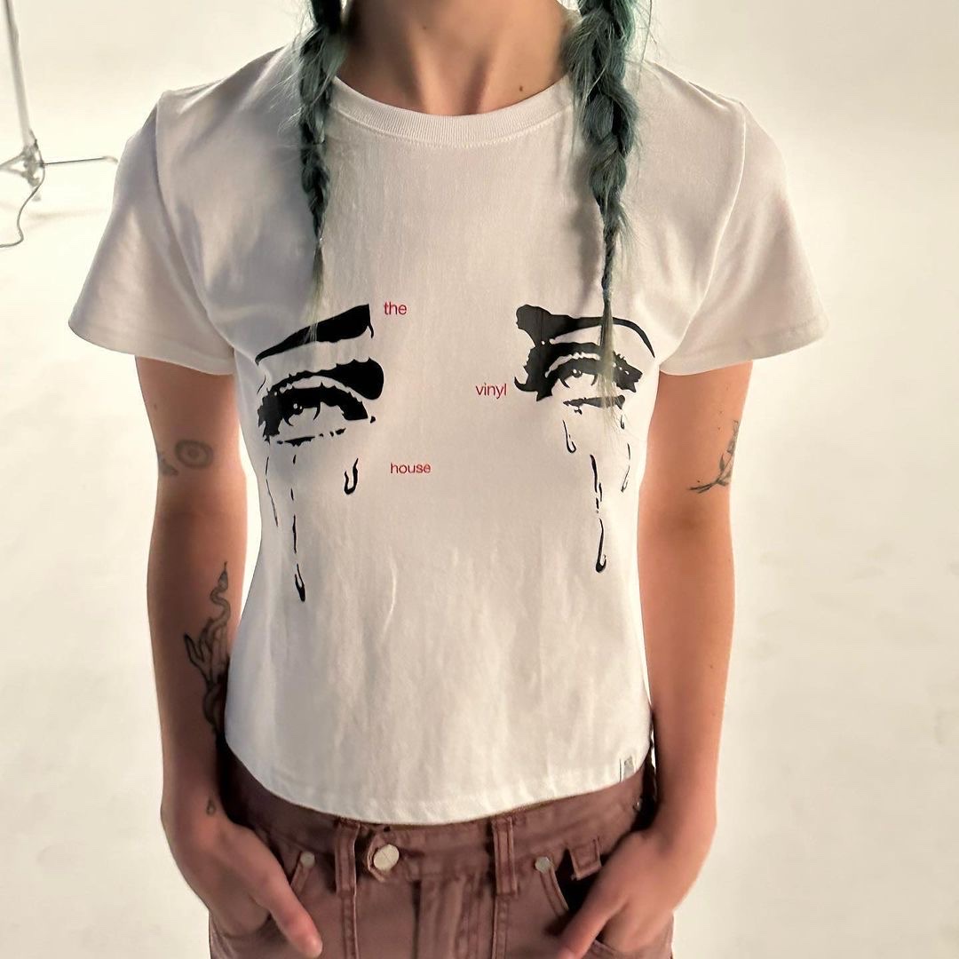 Thevinylhouse Crying T-Shirt White 착용 스타일