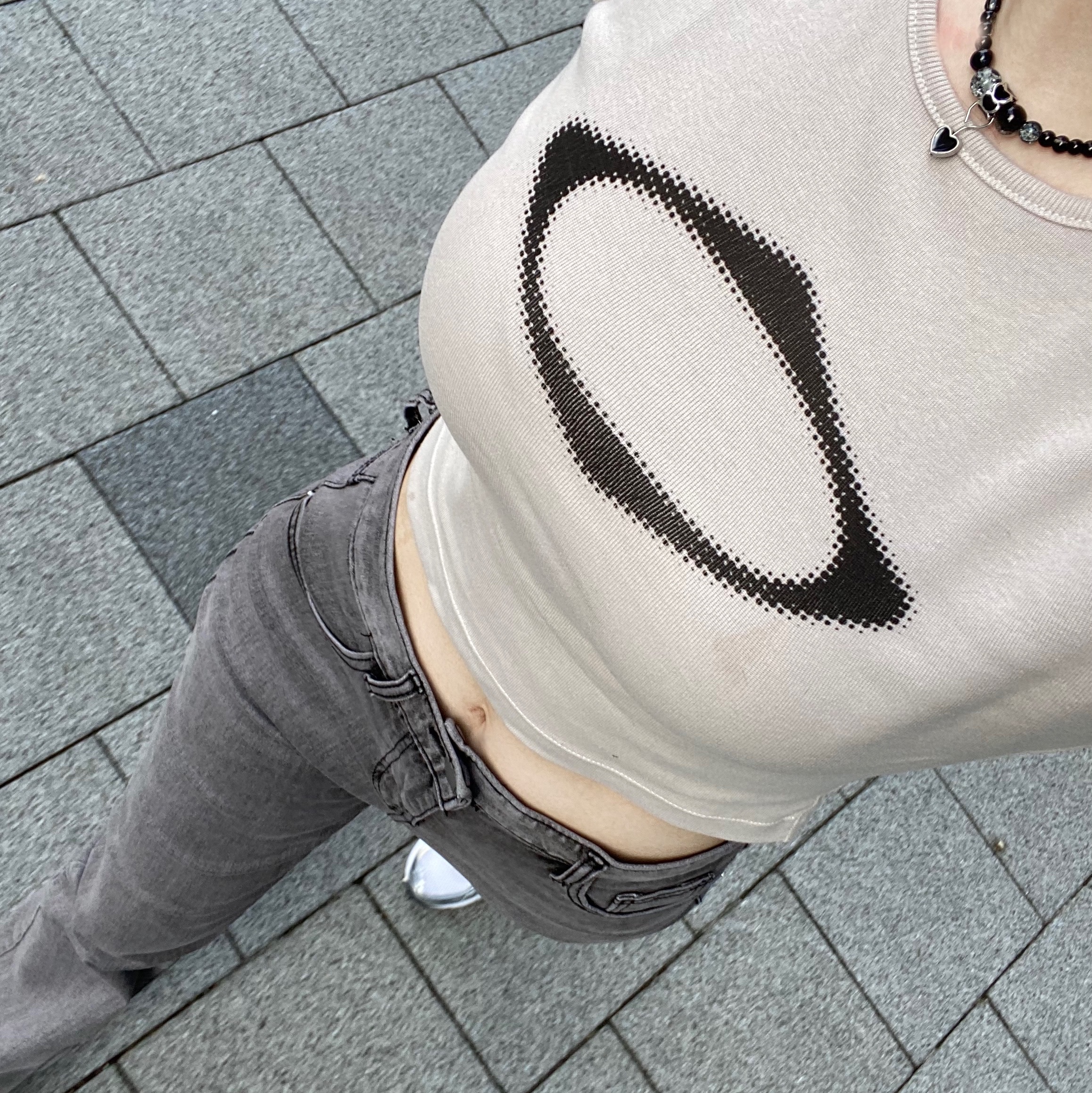 (W) Asics Gel-Kayano 14 White Midnight, (W) Mischief Rhombus Blur T-Shirt Mini Light Beige 착용 스타일