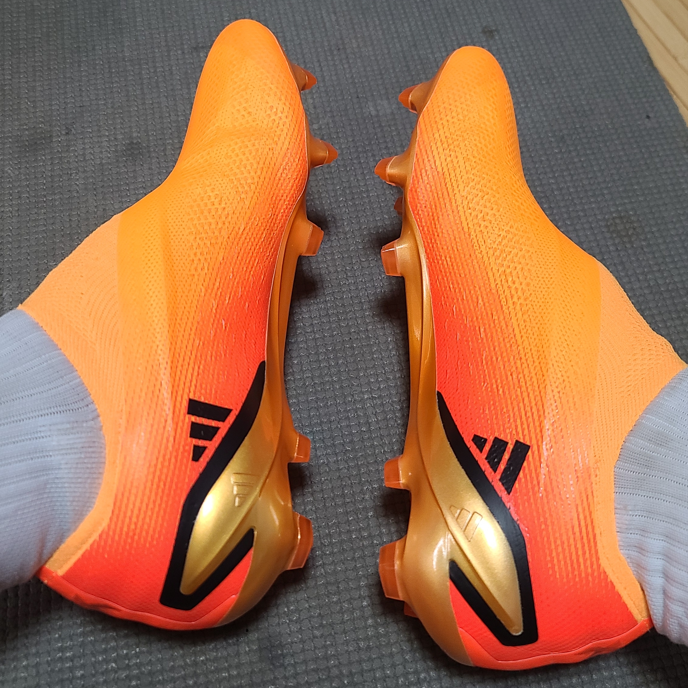 Adidas x Speedportal+ FG Solar Gold Core Black 착용 스타일 - 3