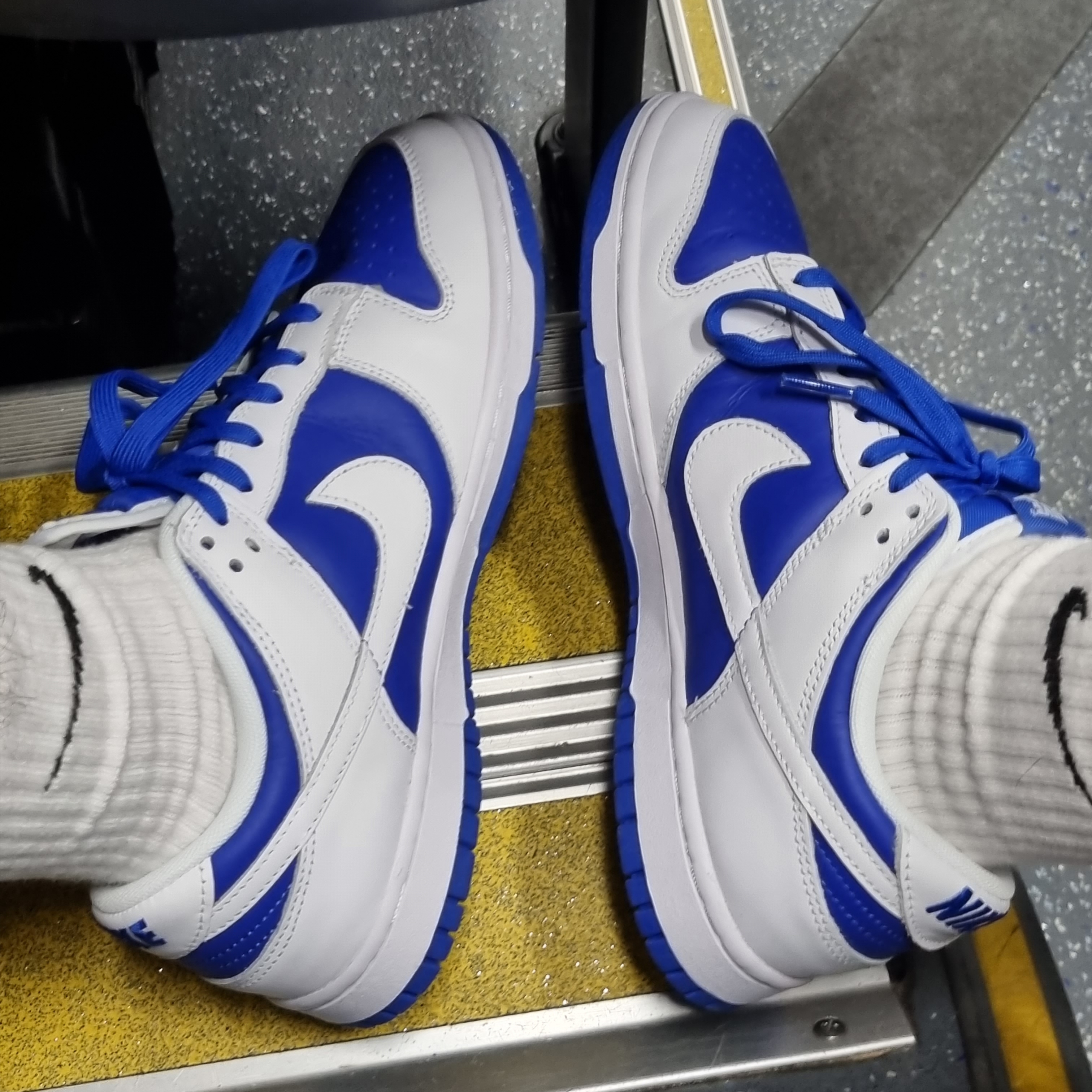 Nike Dunk Low Retro Racer Blue and White 착용 스타일