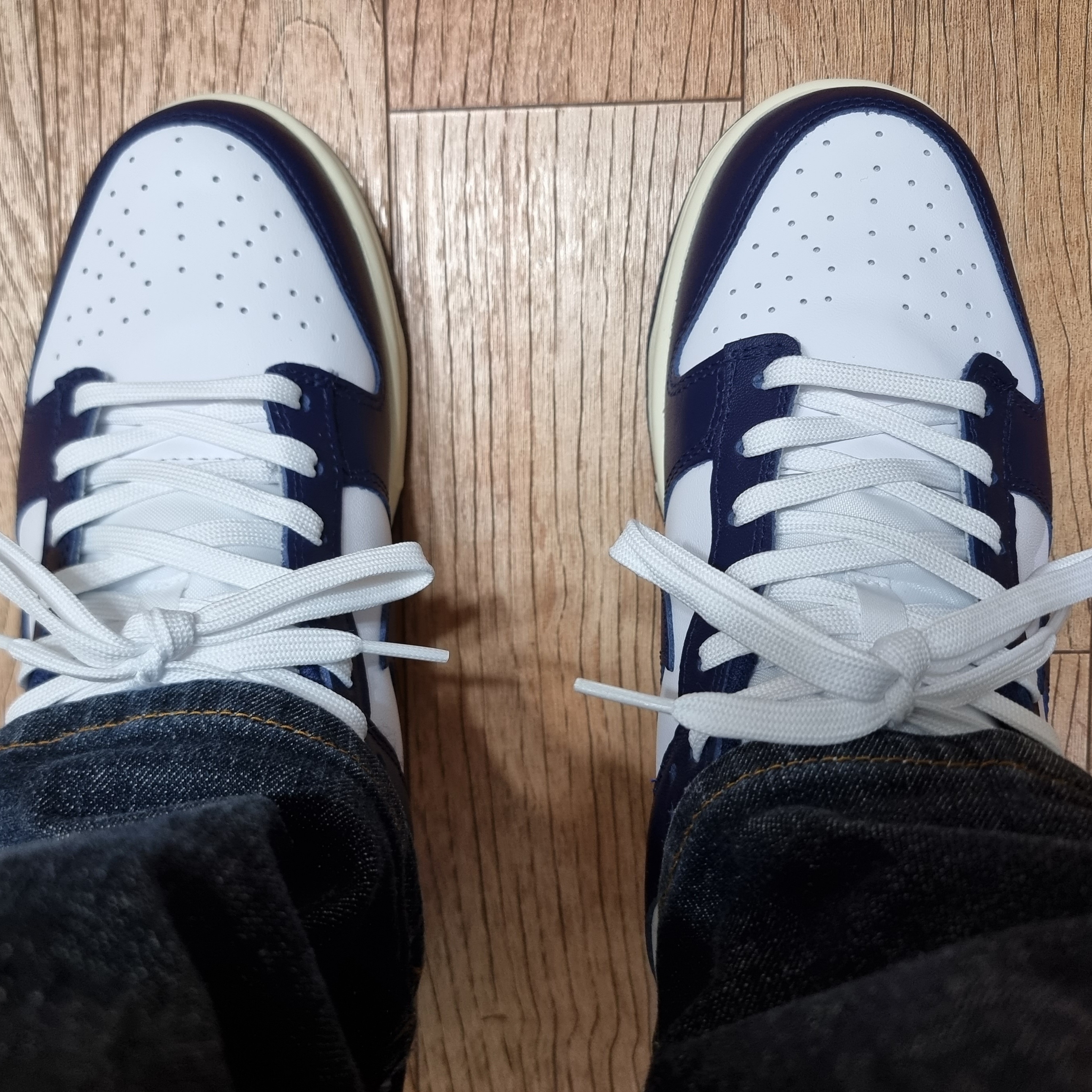 (W) Nike Dunk Low Vintage Midnight Navy 착용 스타일